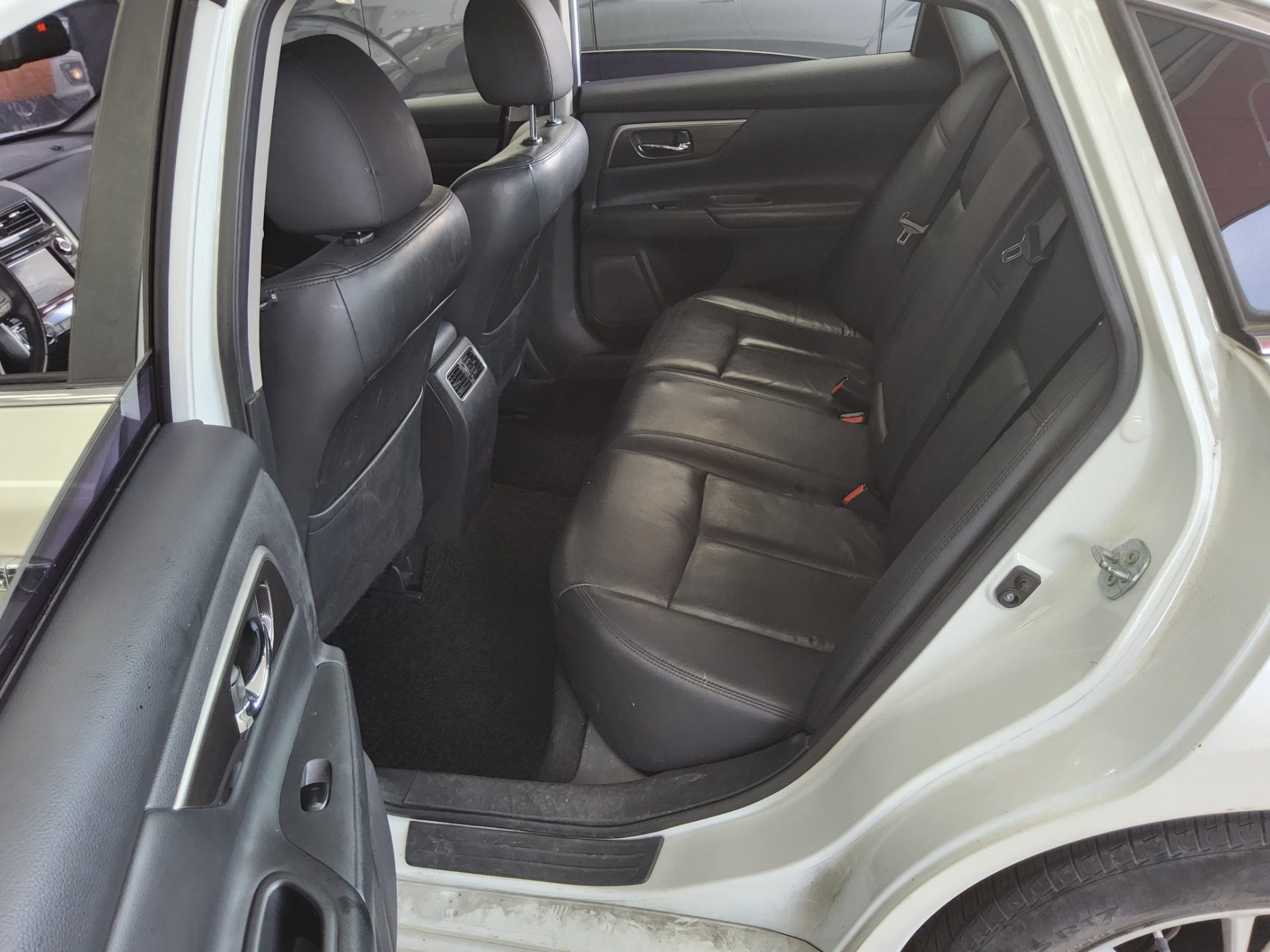 Nissan Altima 2015 - Image 11