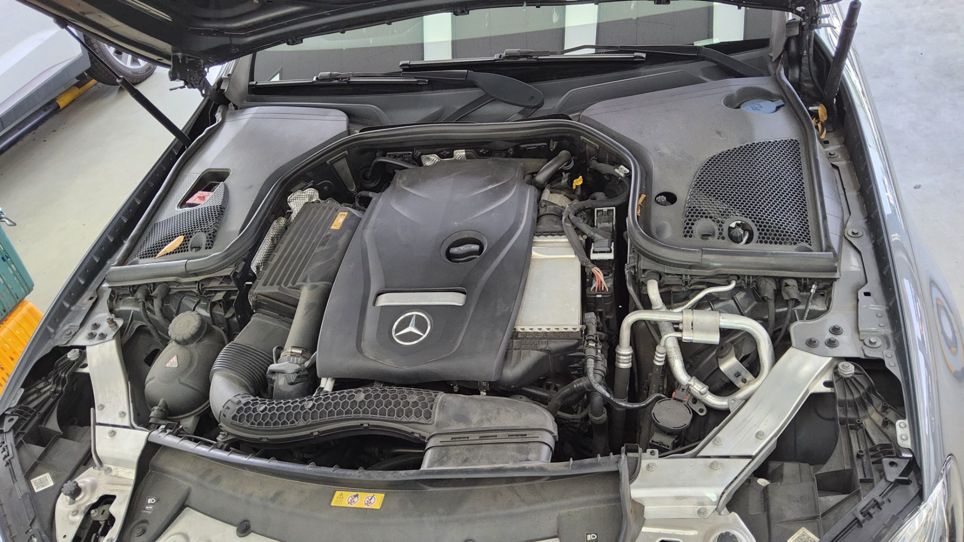 Mercedes-Benz E-Class 2017 - Image 20