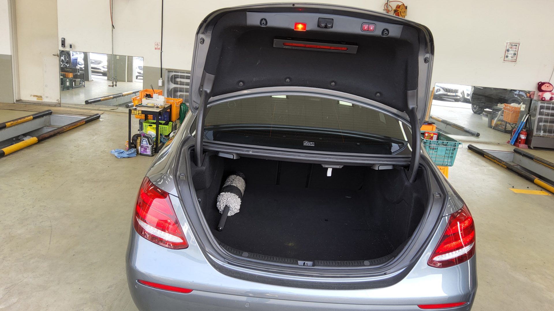 Mercedes-Benz E-Class 2017 - Image 14