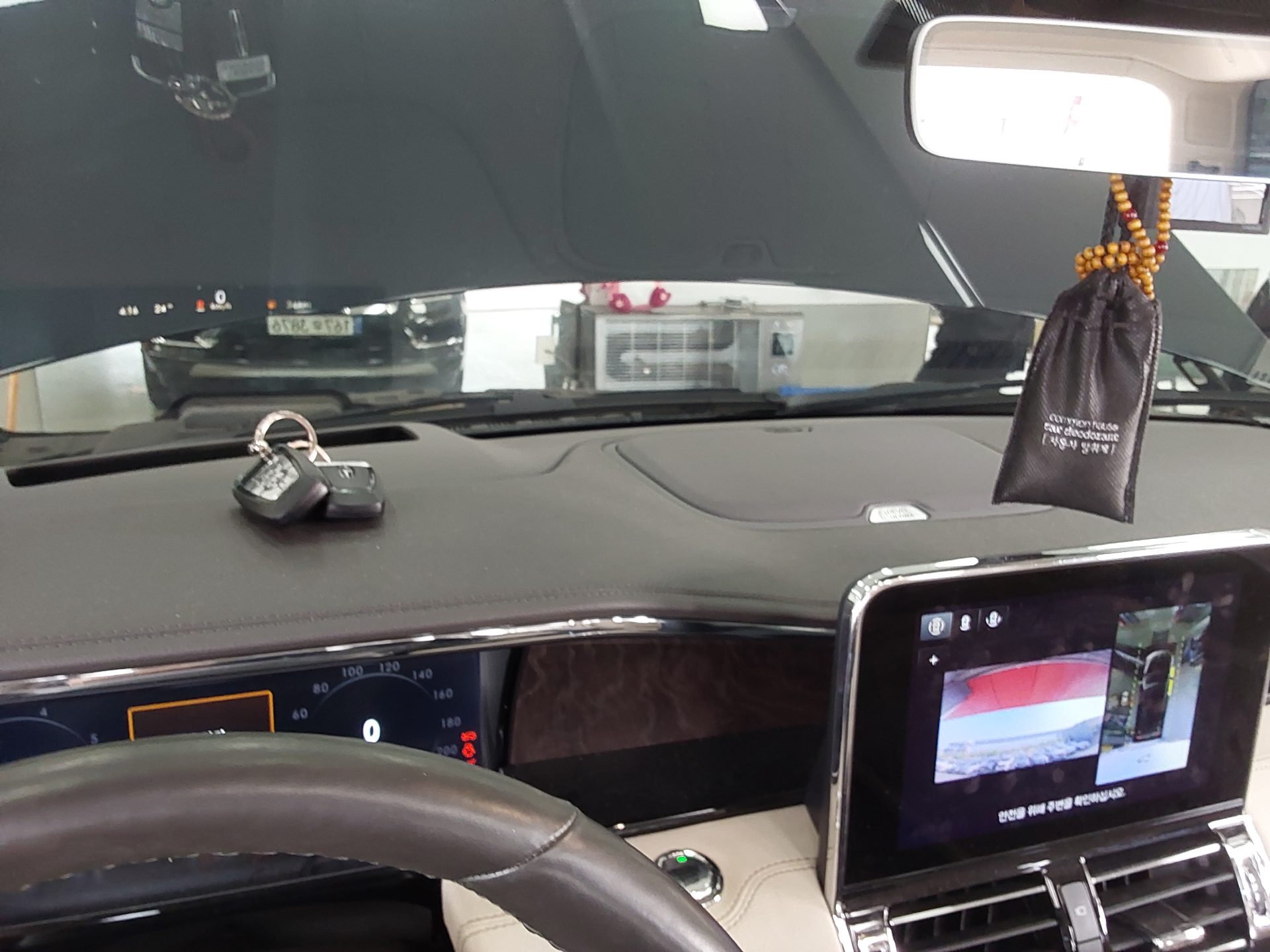 Lincoln Navigator 2021 - Image 19