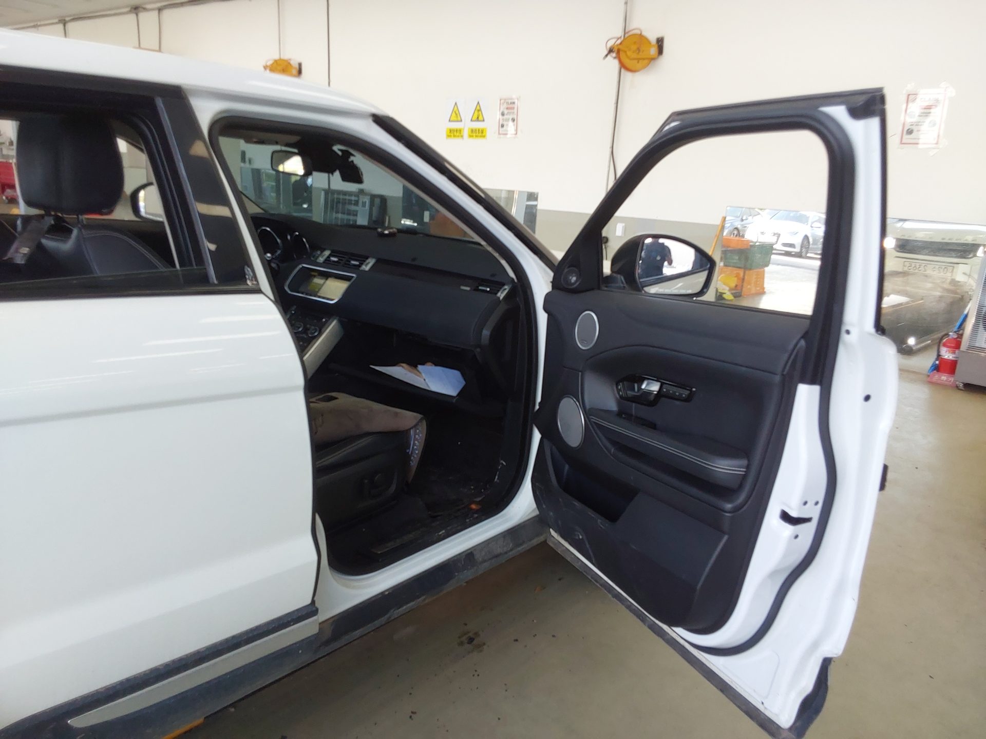 LAND-ROVER 레인지로버 2017 - 이미지 13