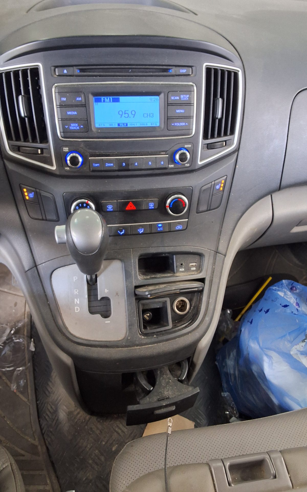 Hyundai Grand Starex 2018 - Image 16