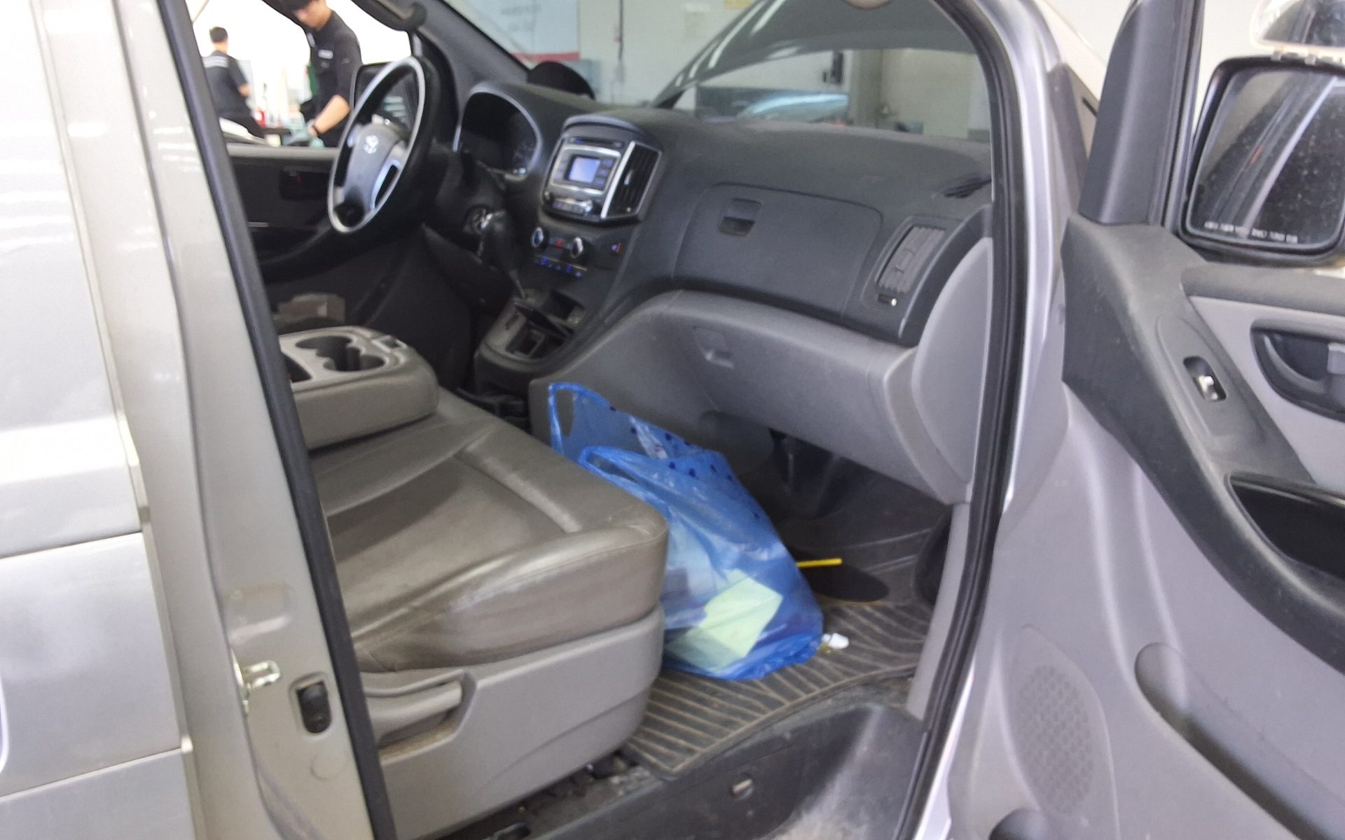 Hyundai Grand Starex 2018 - Image 13