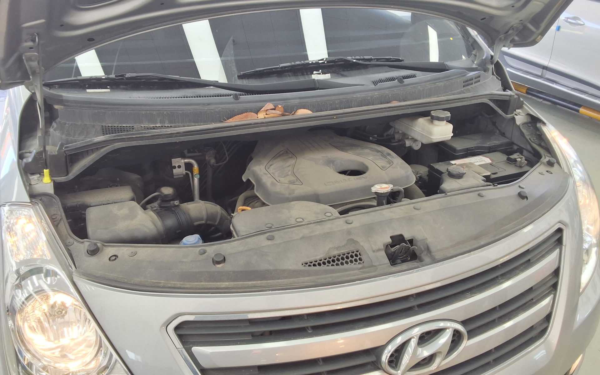 Hyundai Grand Starex 2018 - Image 20