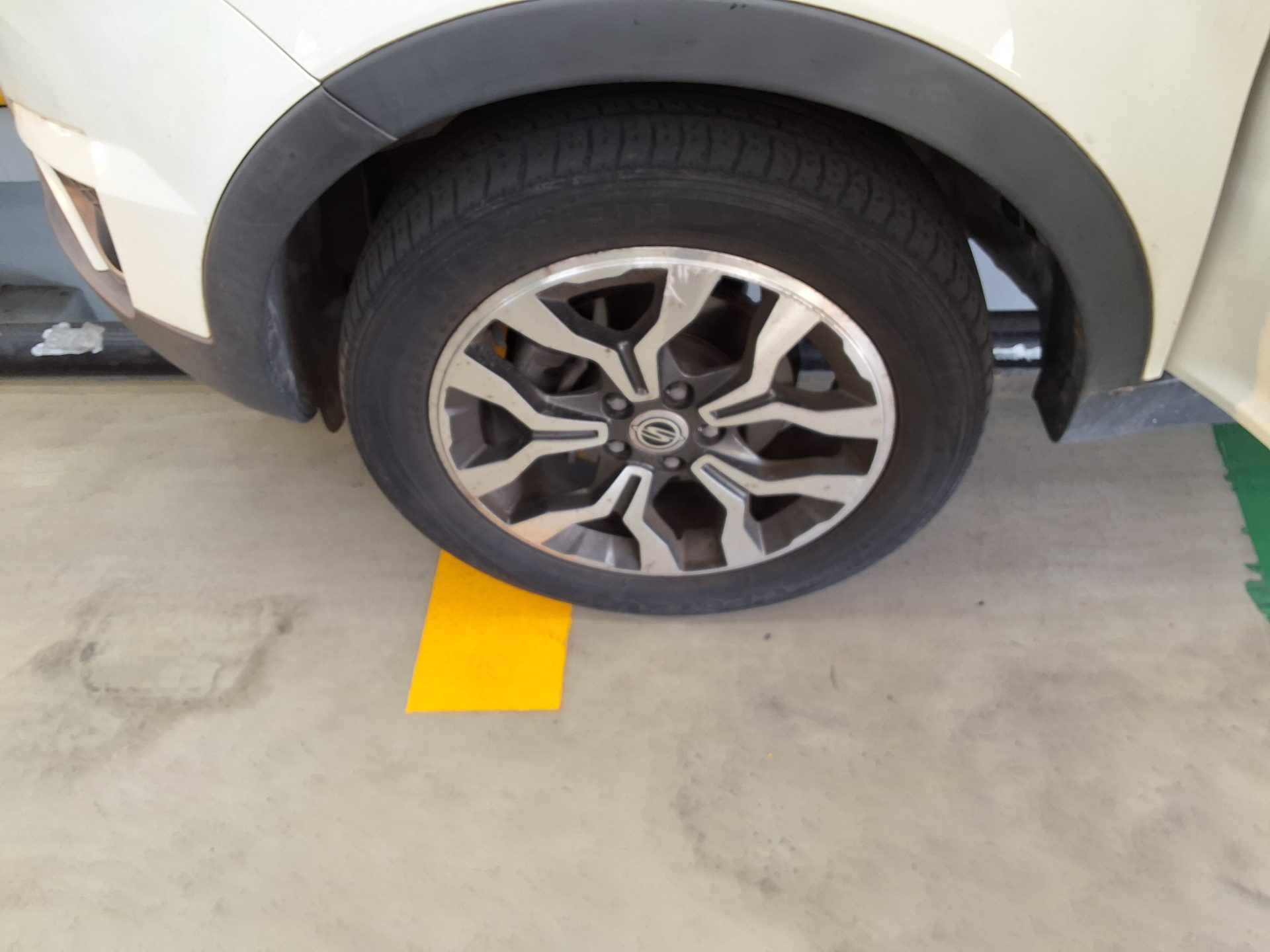 KG Mobility Korando 2017 - Image 19