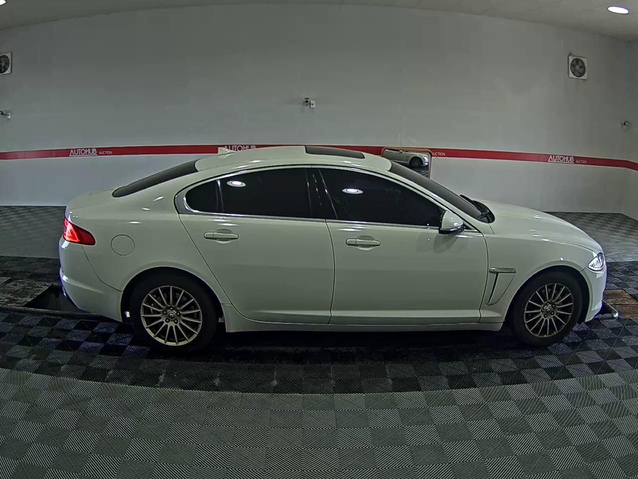 JAGUAR 재규어 2013 - 이미지 3