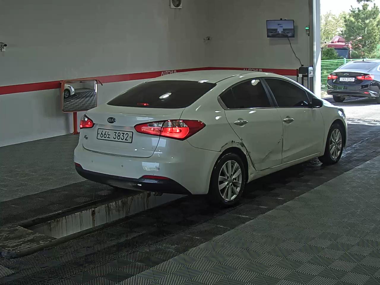 كيا K3 2015 - صورة 4
