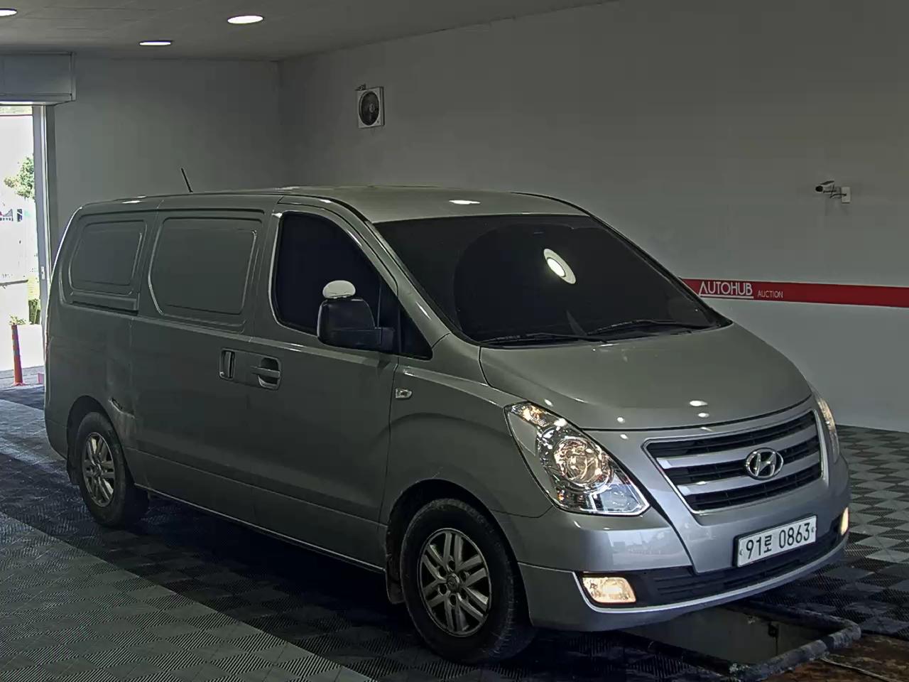 Hyundai Grand Starex 2018 - Image 2