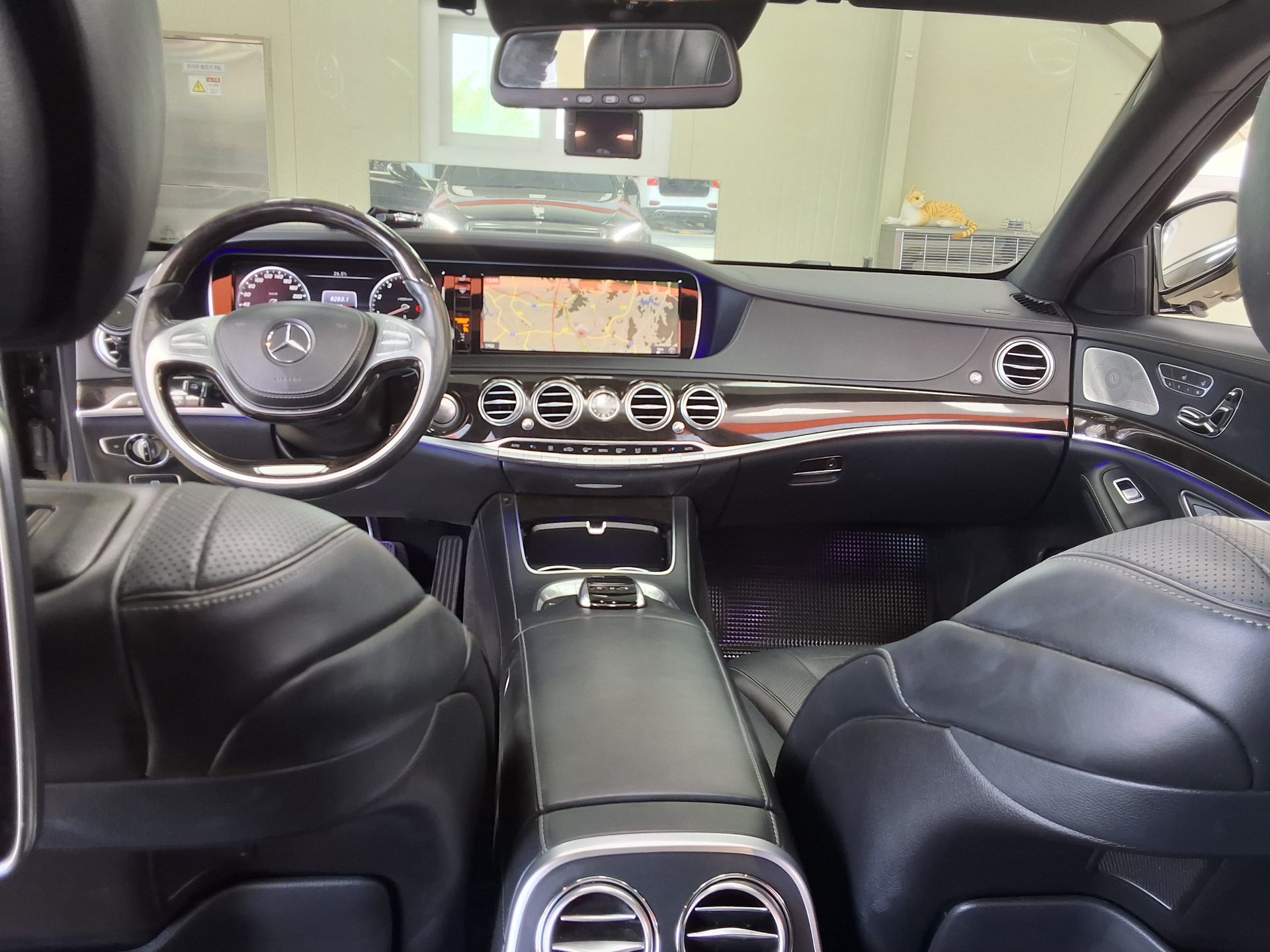 مرسيدس بنز إس كلاس 2015 - صورة 18