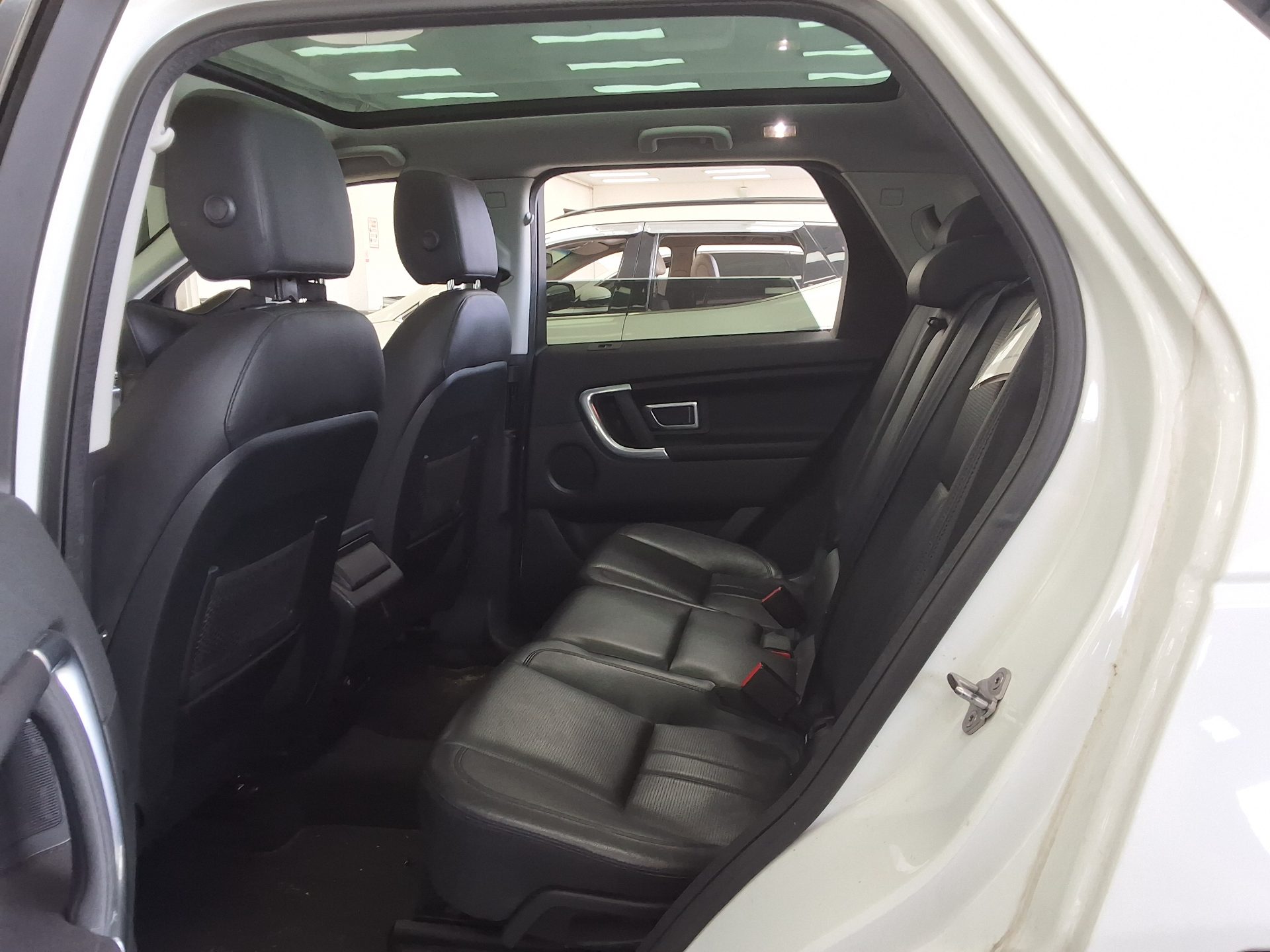 Land Rover Discovery - 11