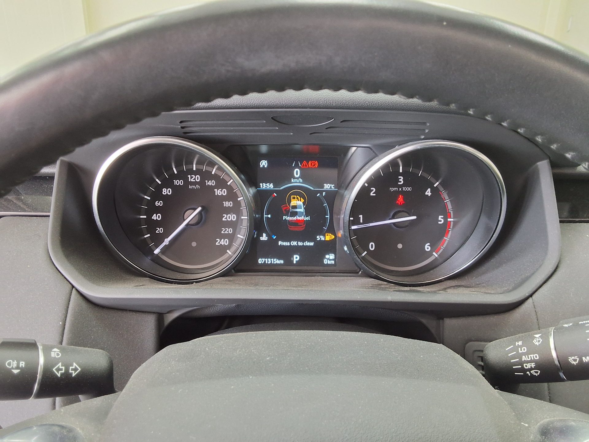 Land Rover Discovery - 8