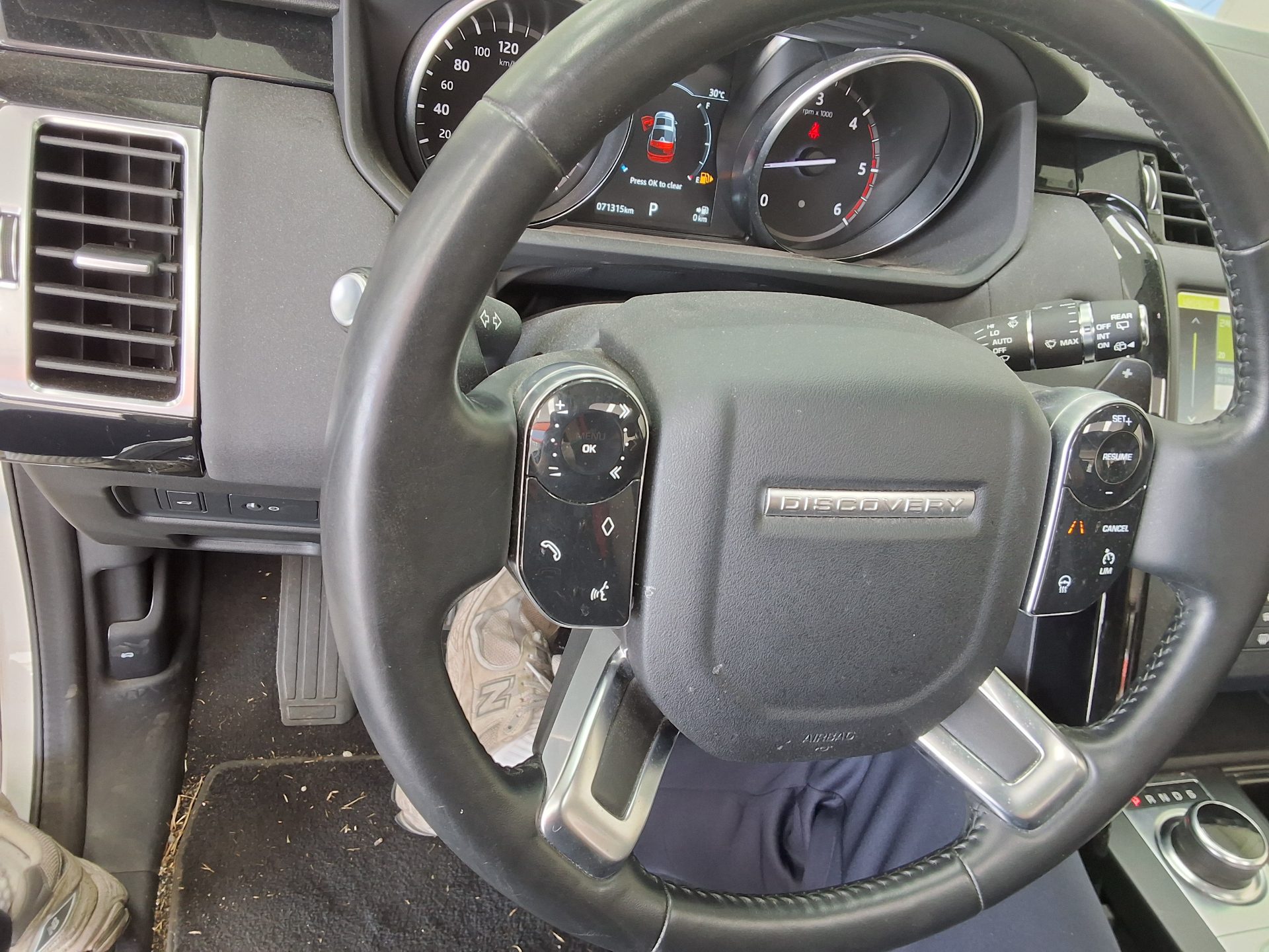 Land Rover Discovery - 16