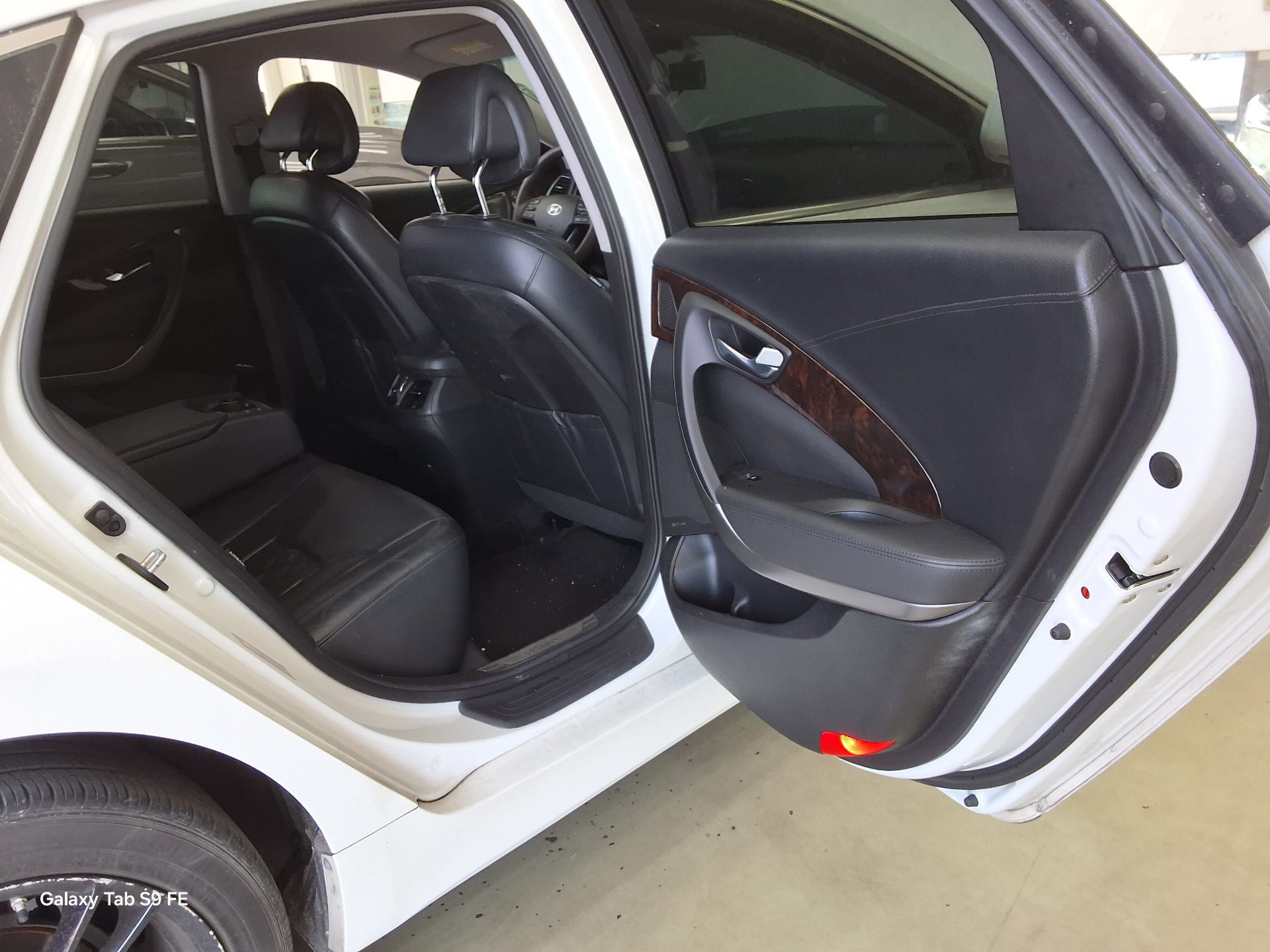 Hyundai Aslan 2016 - Image 12