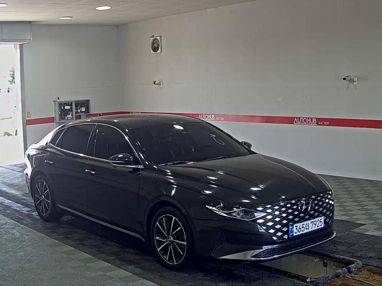 Hyundai Grandeur 2022 - Image 2