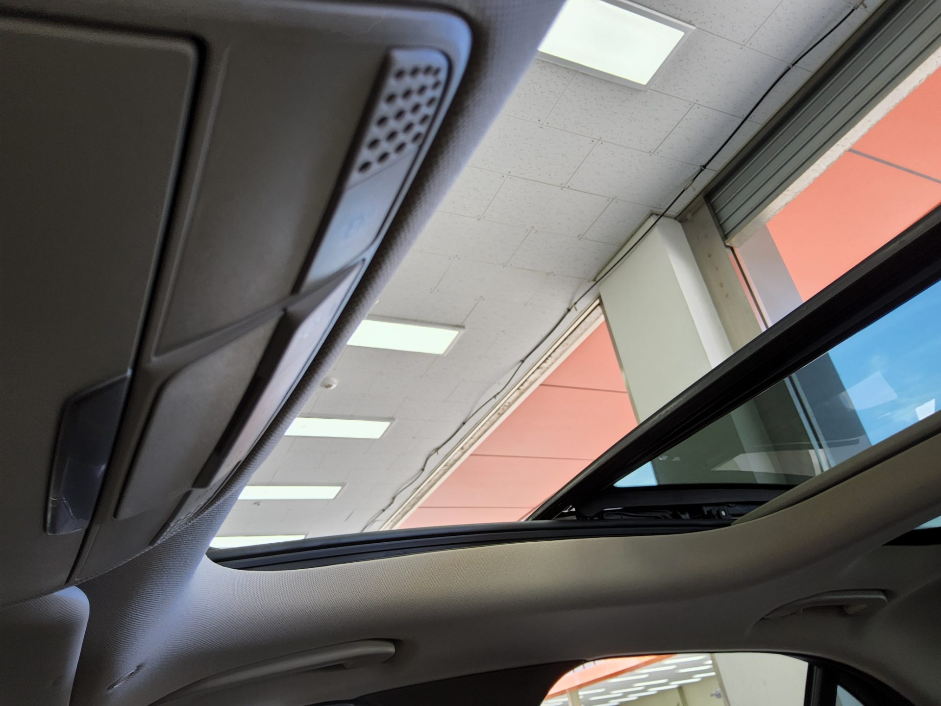 Mercedes-Benz E-Class 2017 - Image 17