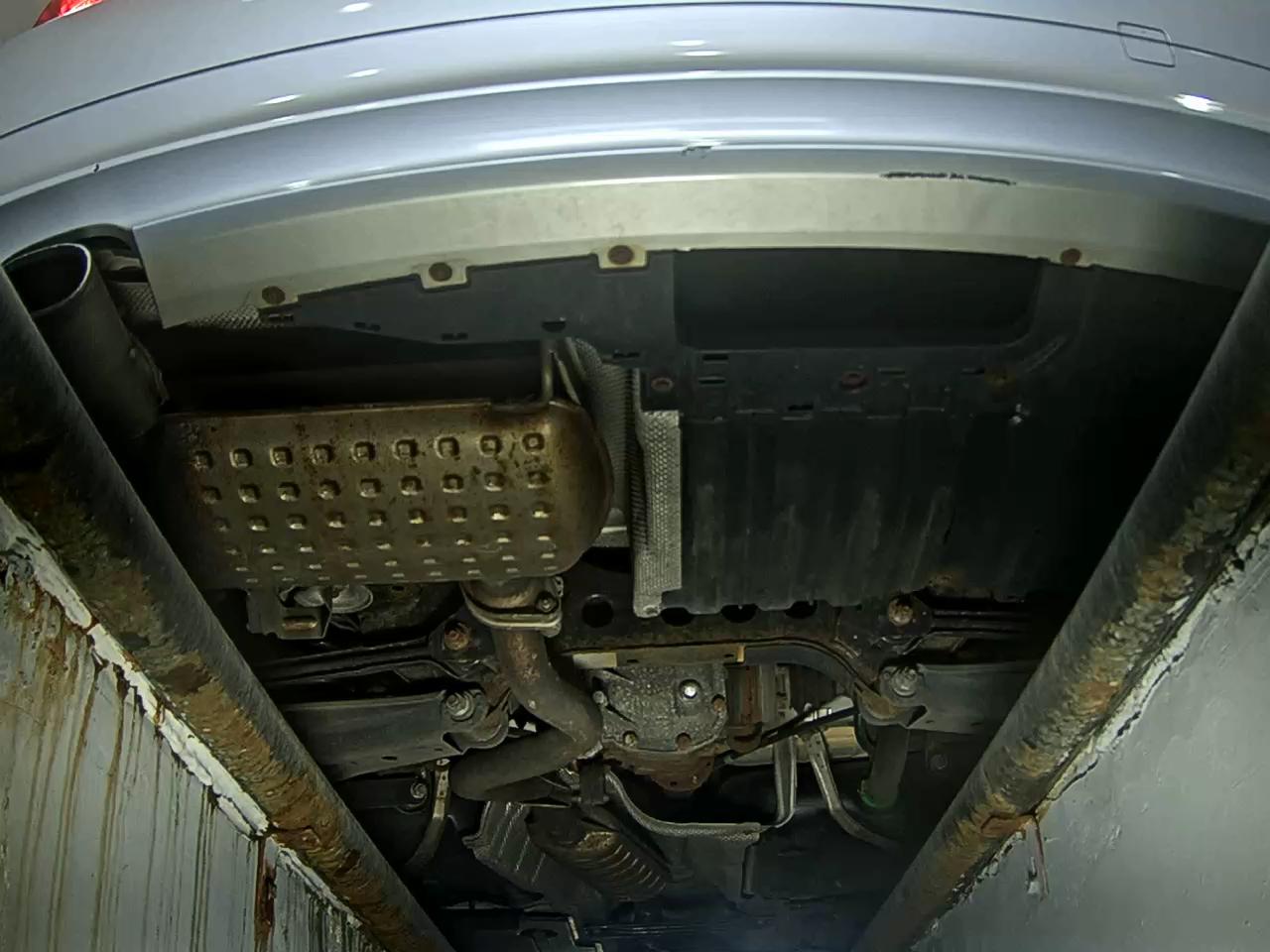 BMW 3 Series 2011 - Image 7