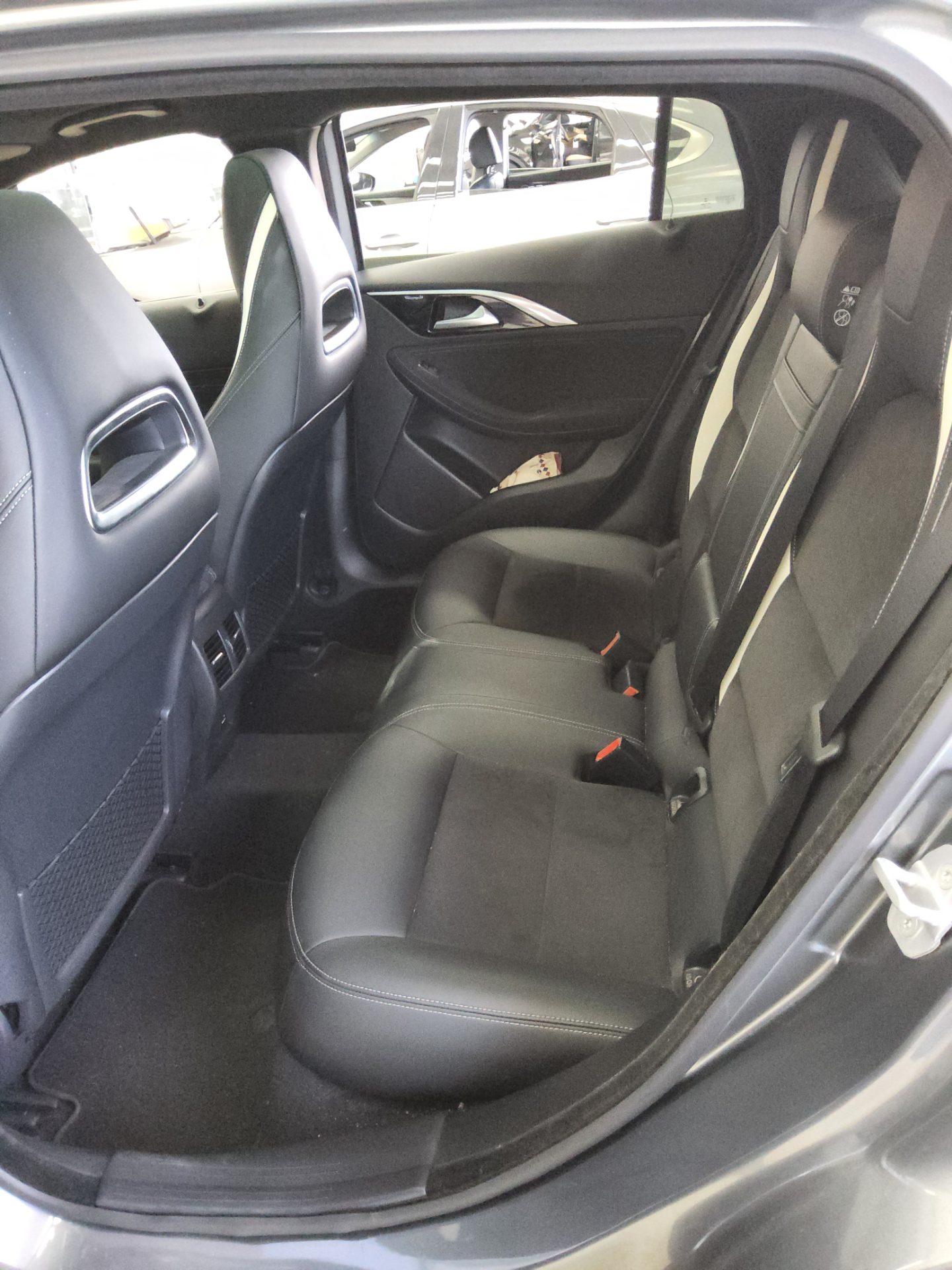 إنفينيتي Q30 2017 - صورة 11