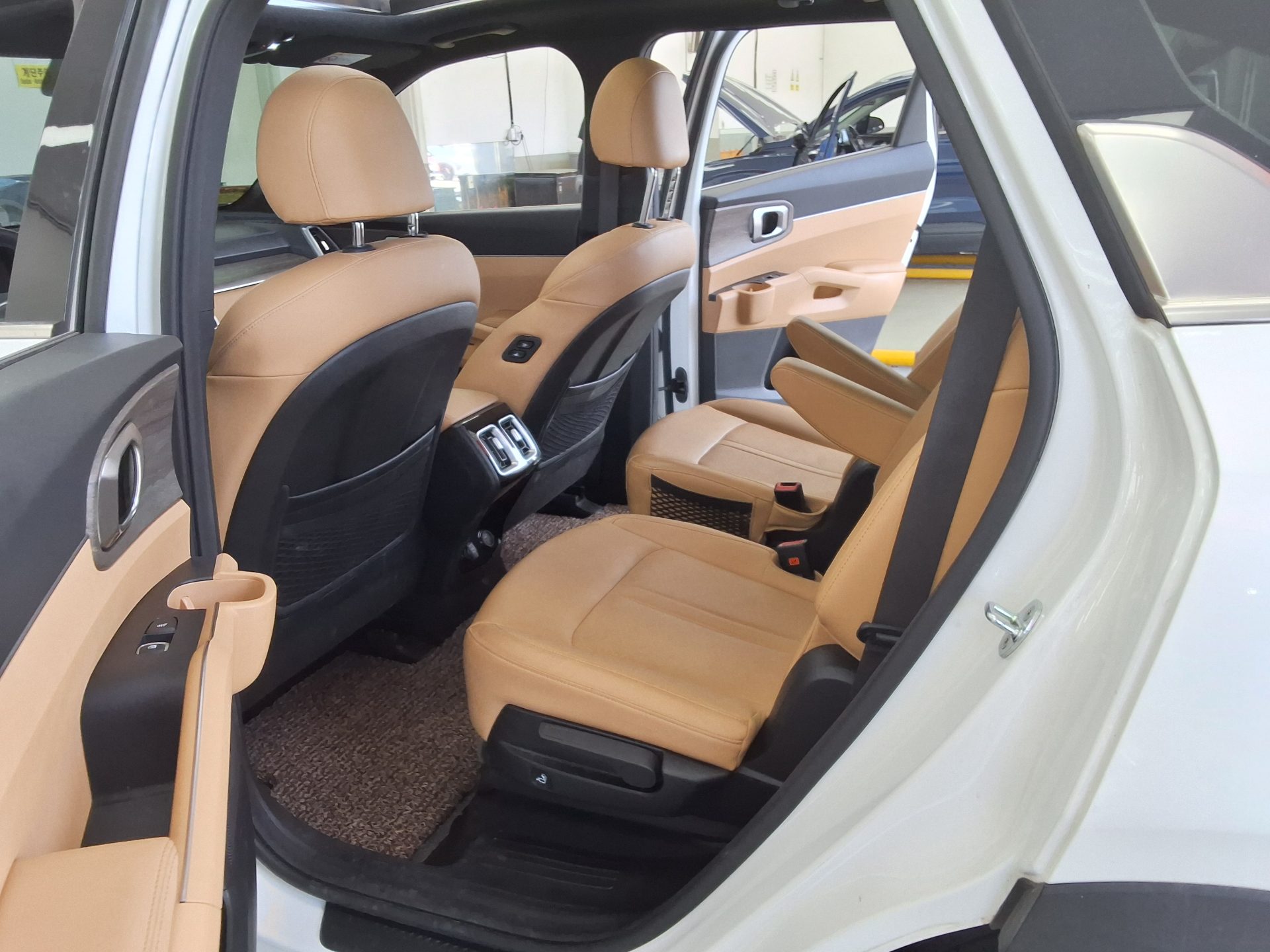 Kia Other 2022 - Image 11
