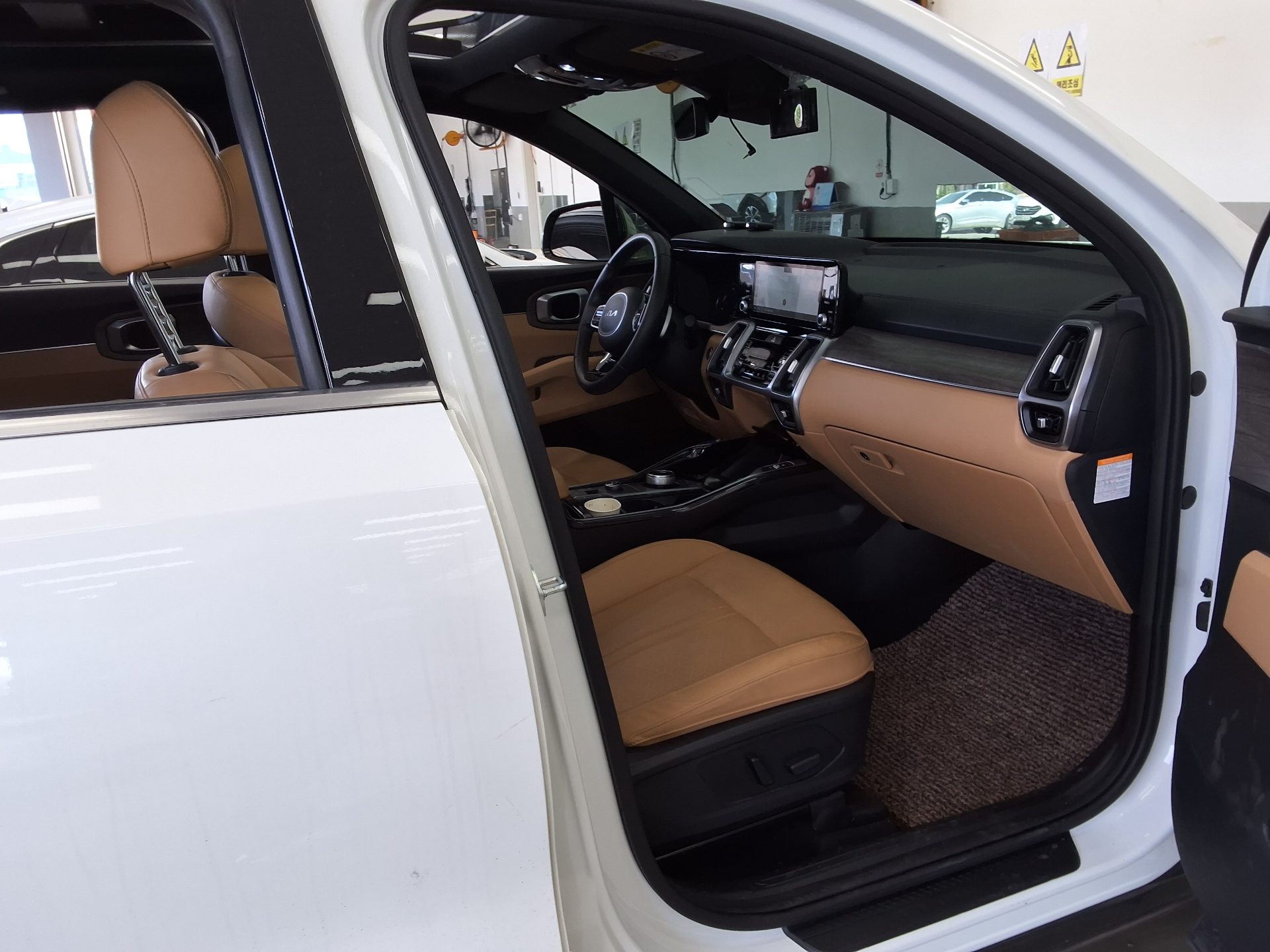 Kia Other 2022 - Image 13