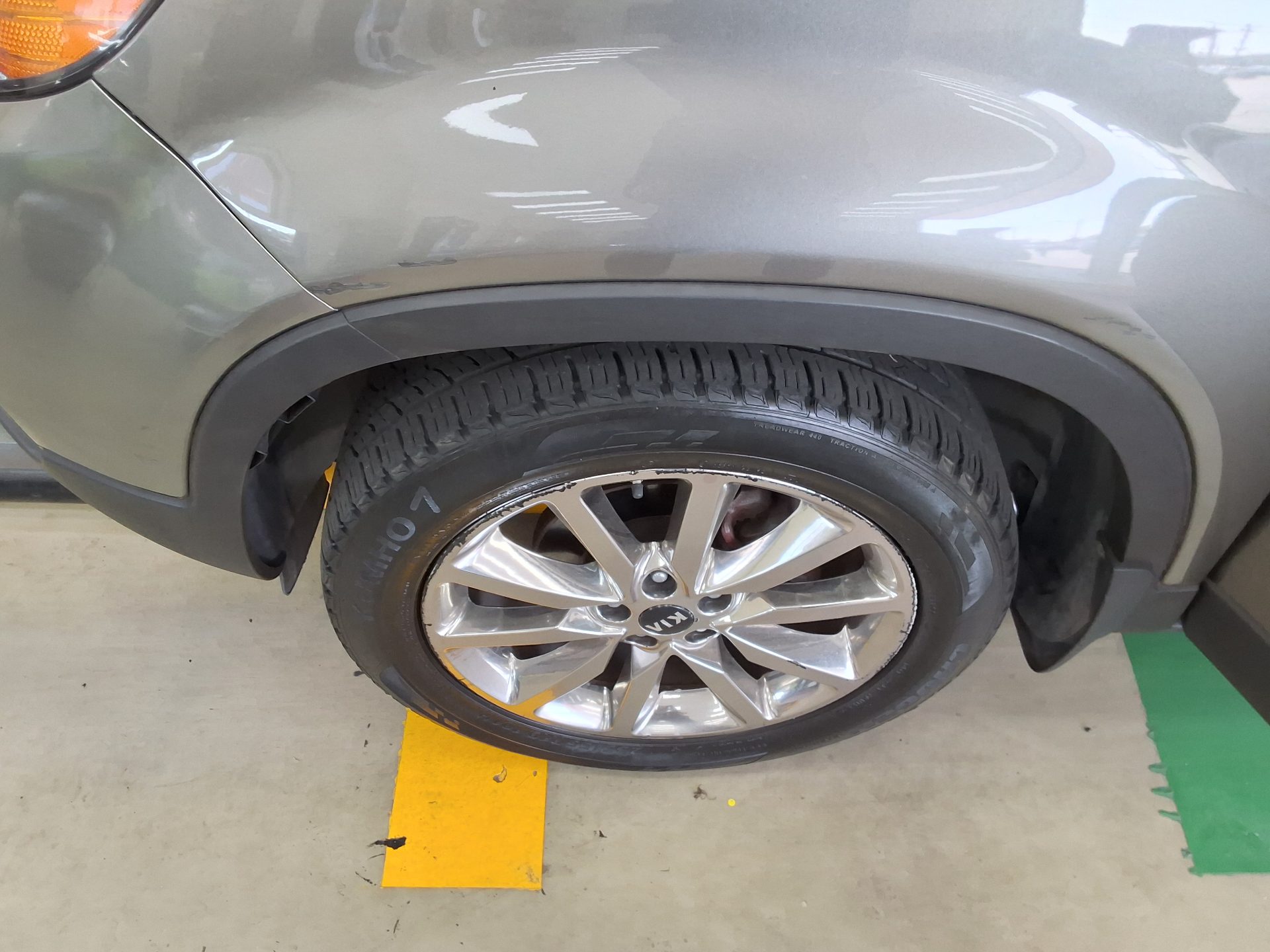 كيا سورينتو 2011 - صورة 21