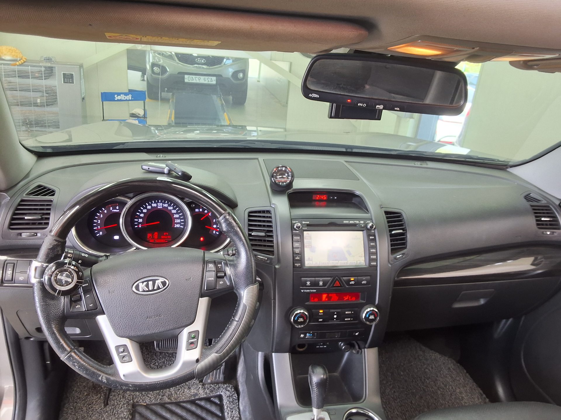 كيا سورينتو 2011 - صورة 19