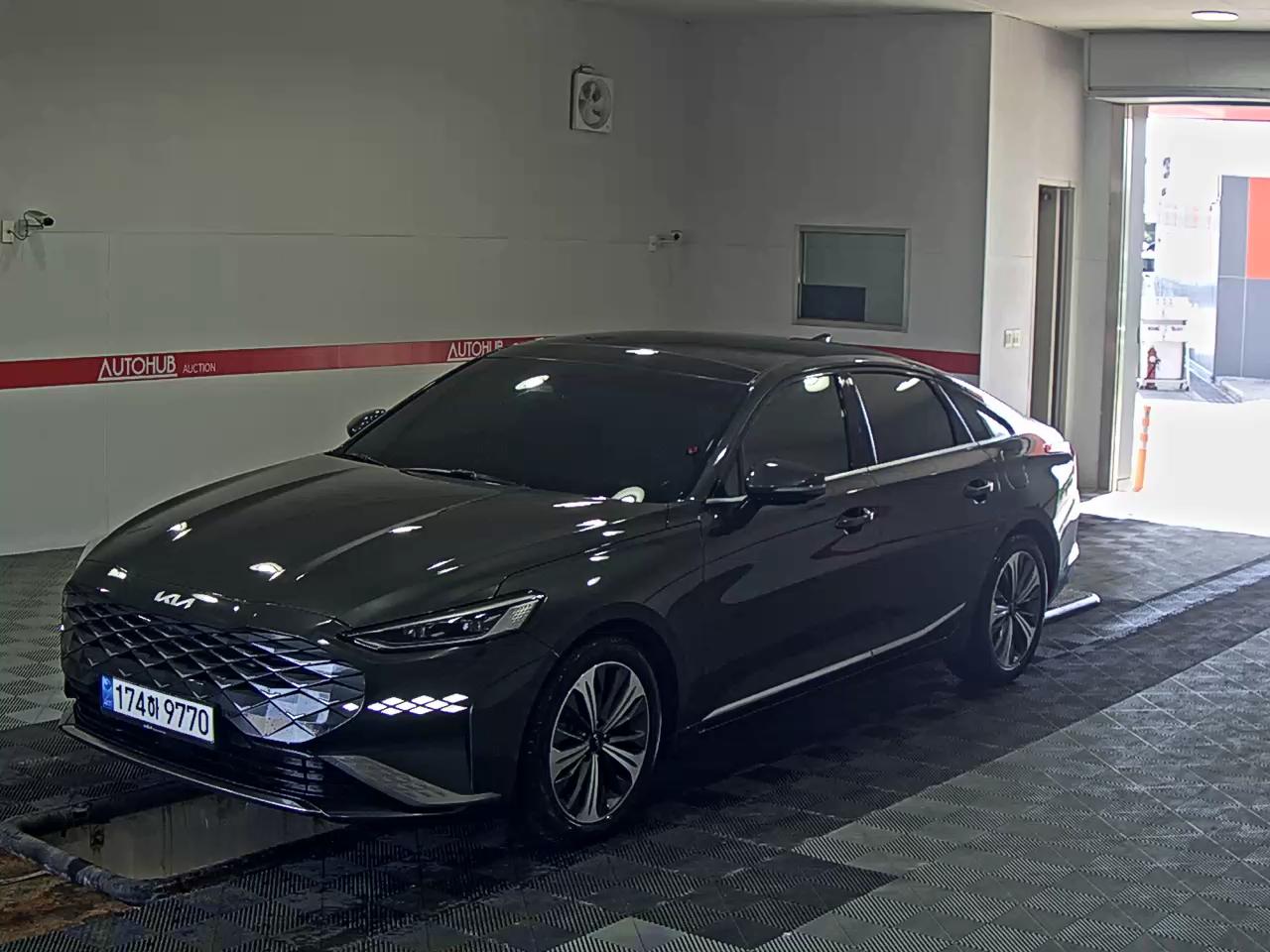 Kia K8