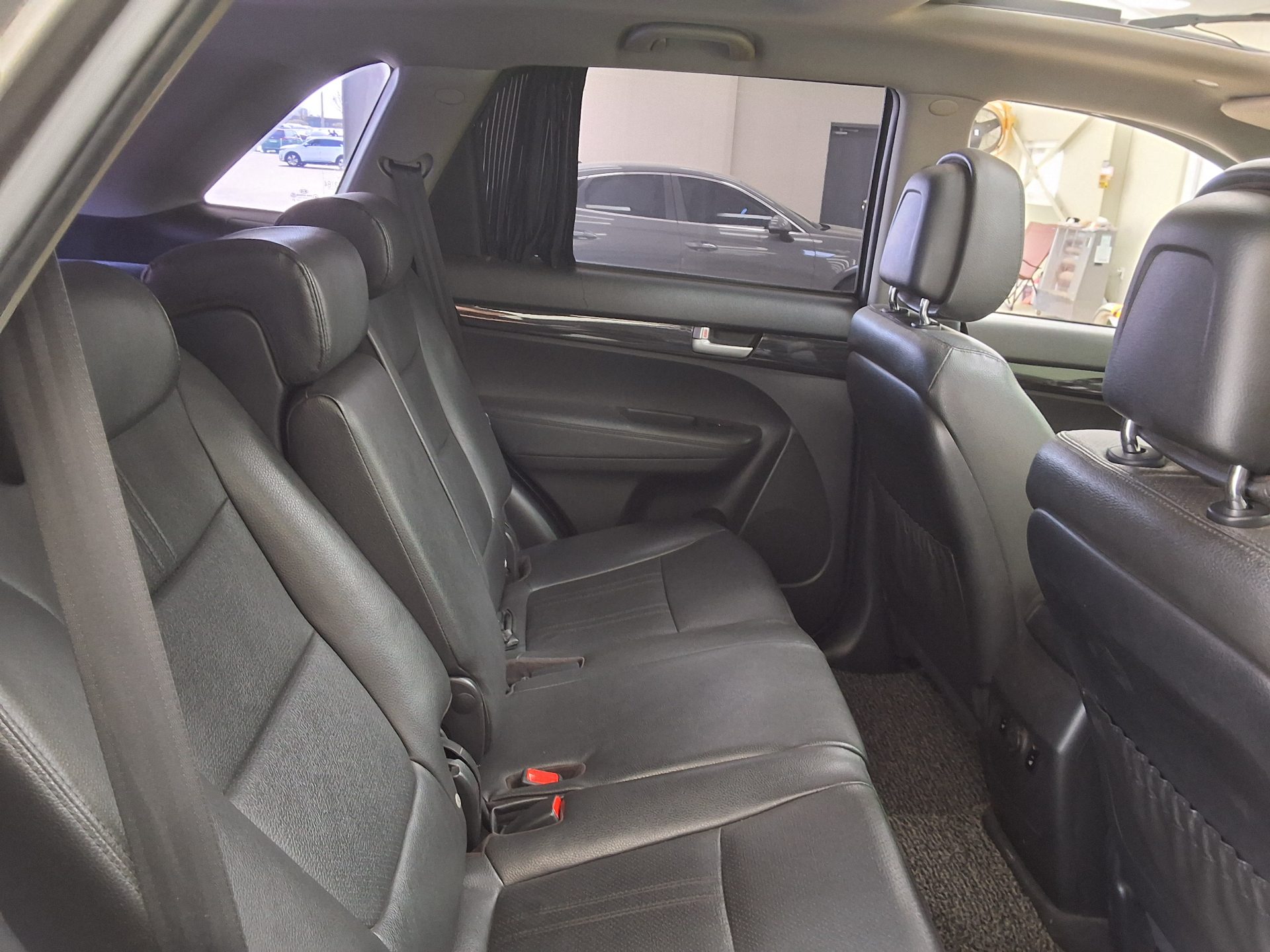 كيا سورينتو 2011 - صورة 12