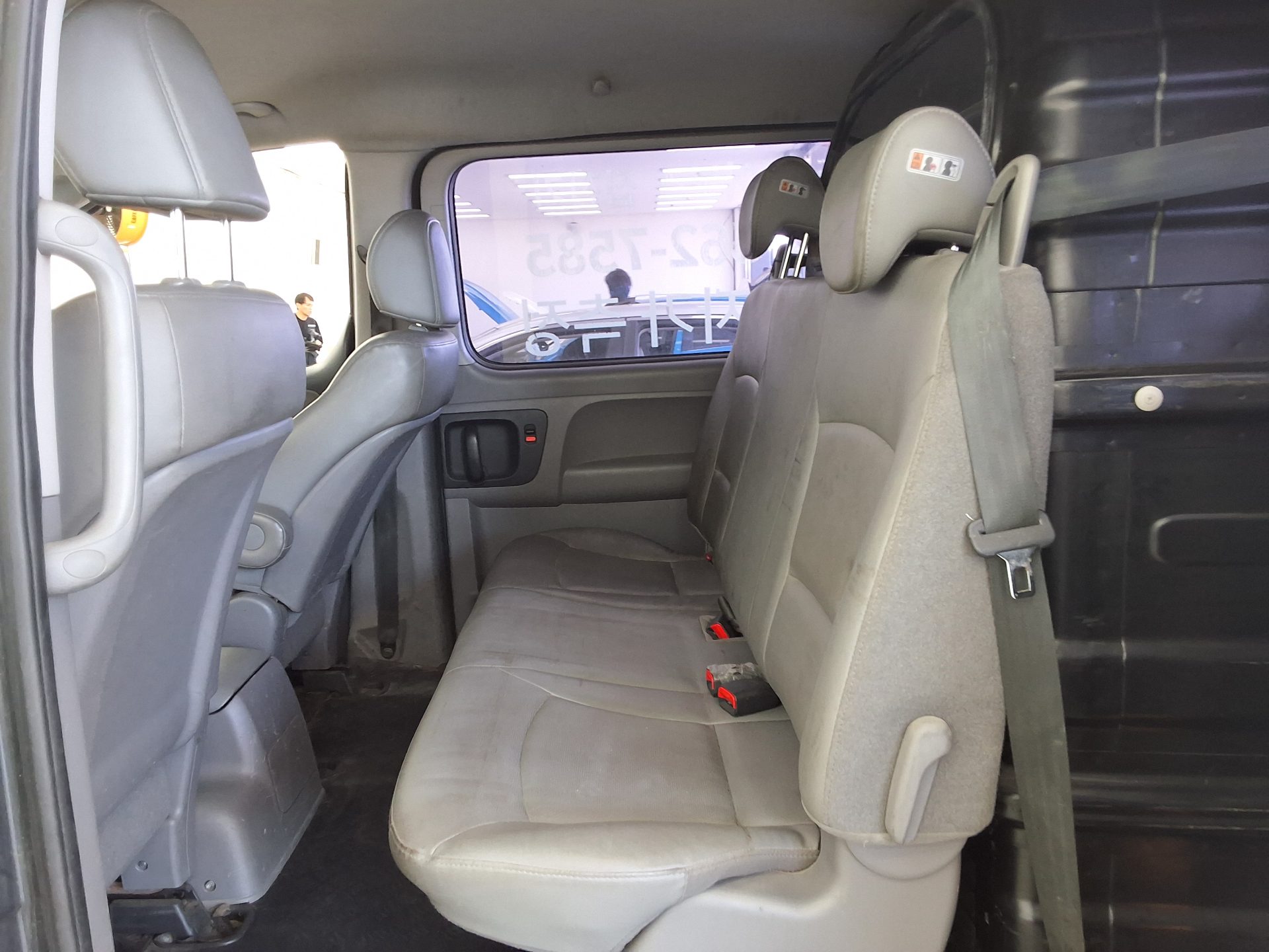 Hyundai Grand Starex 2015 - Image 11