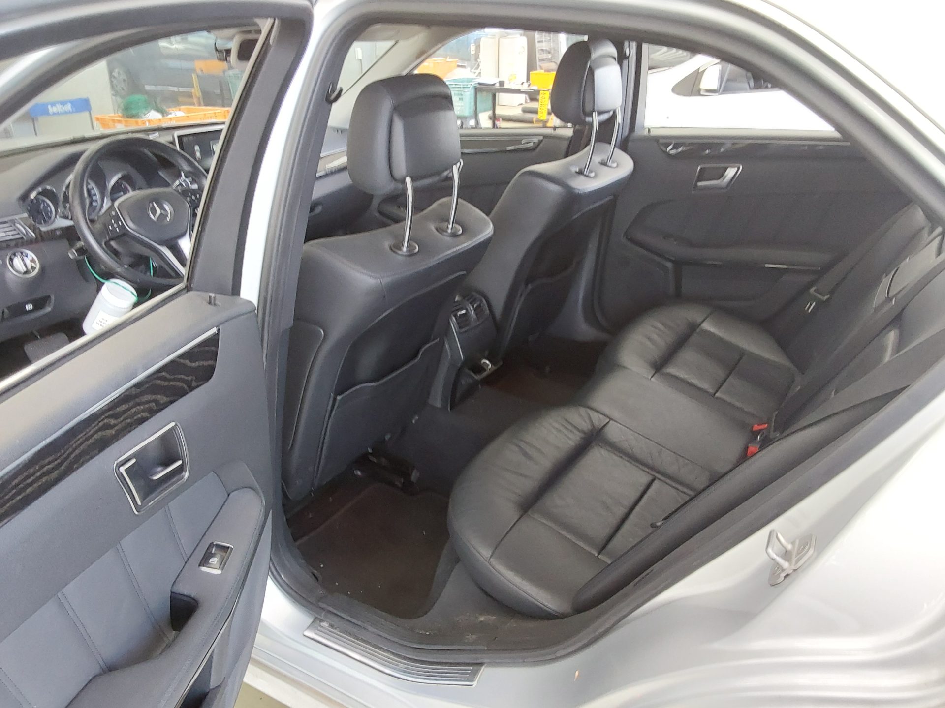 Mercedes-Benz E-Class - 11