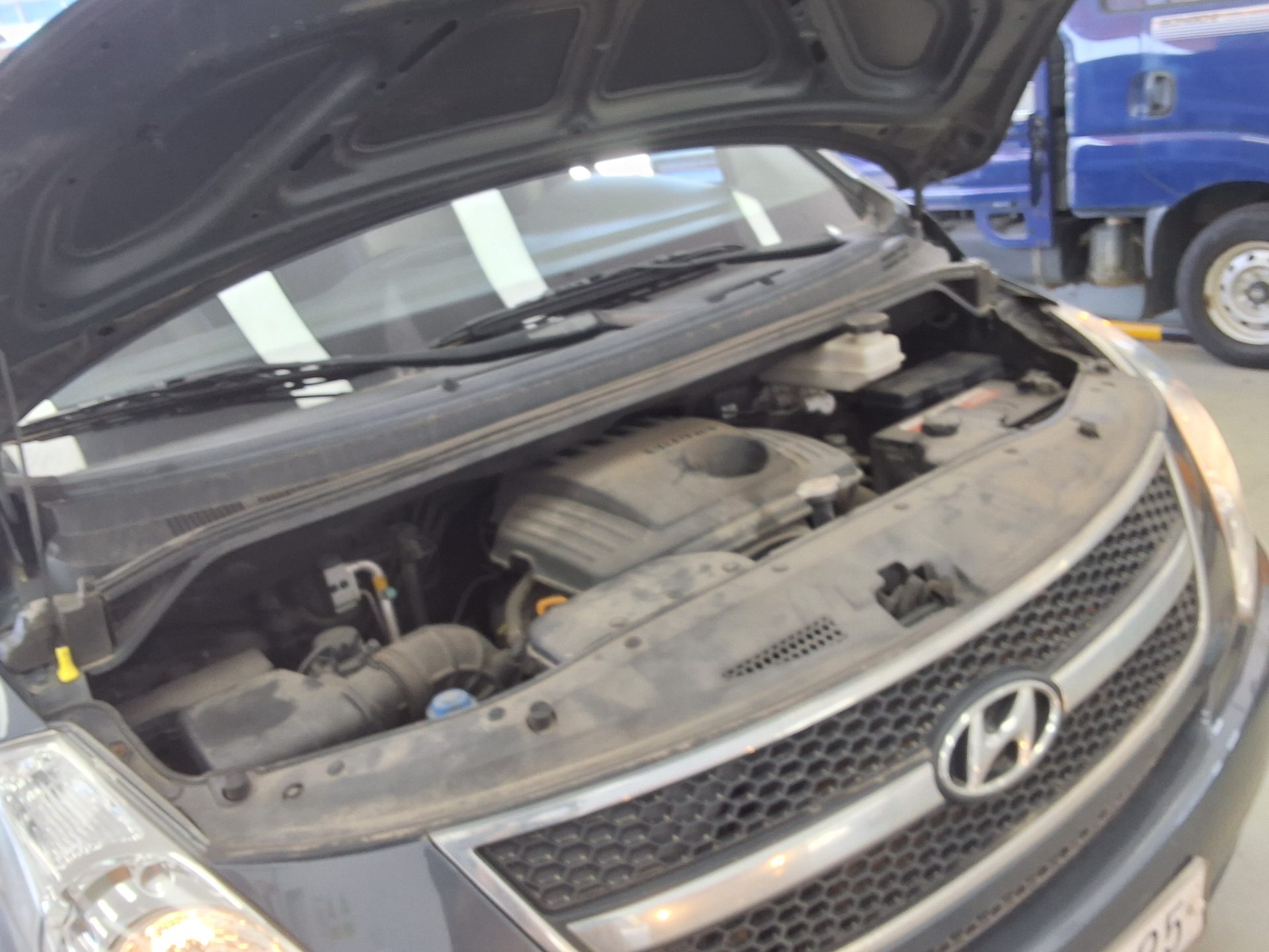 Hyundai Grand Starex 2015 - Image 17
