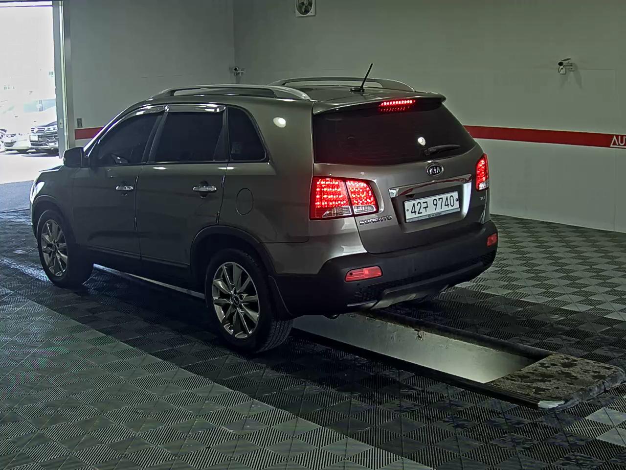 كيا سورينتو 2011 - صورة 5