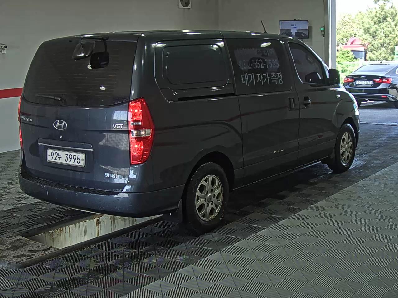 Hyundai Grand Starex 2015 - Image 4