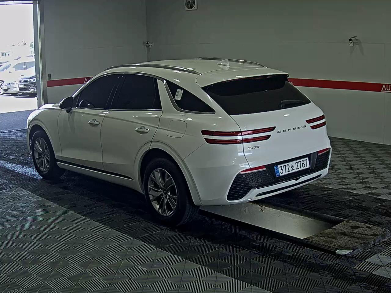 جينيسيس GV70 2023 - صورة 5