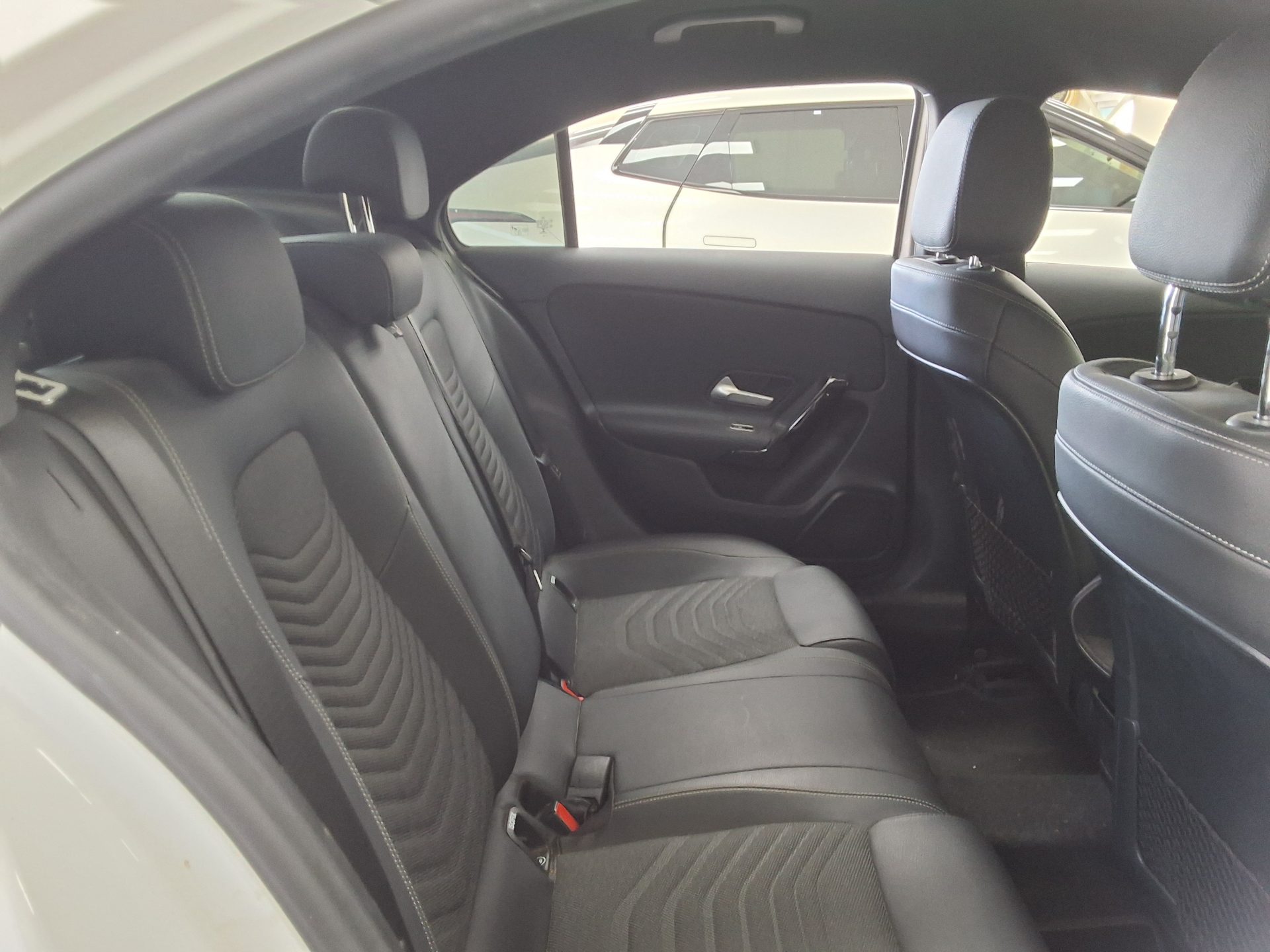 مرسيدس بنز إيه كلاس 2020 - صورة 12