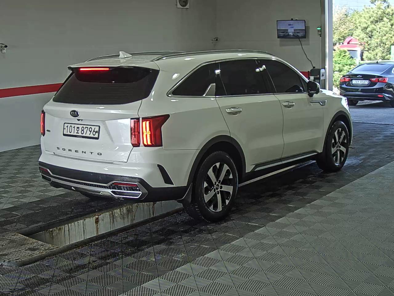 كيا أخرى 2021 - صورة 4