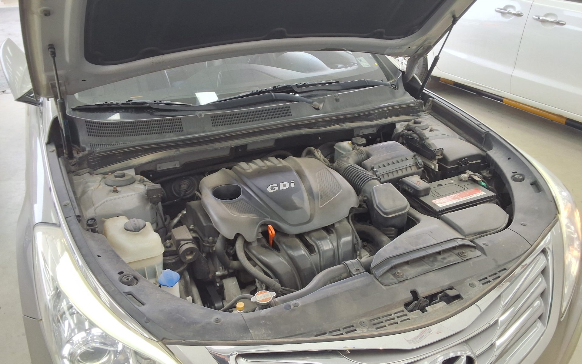 Hyundai Grandeur 2011 - Image 21