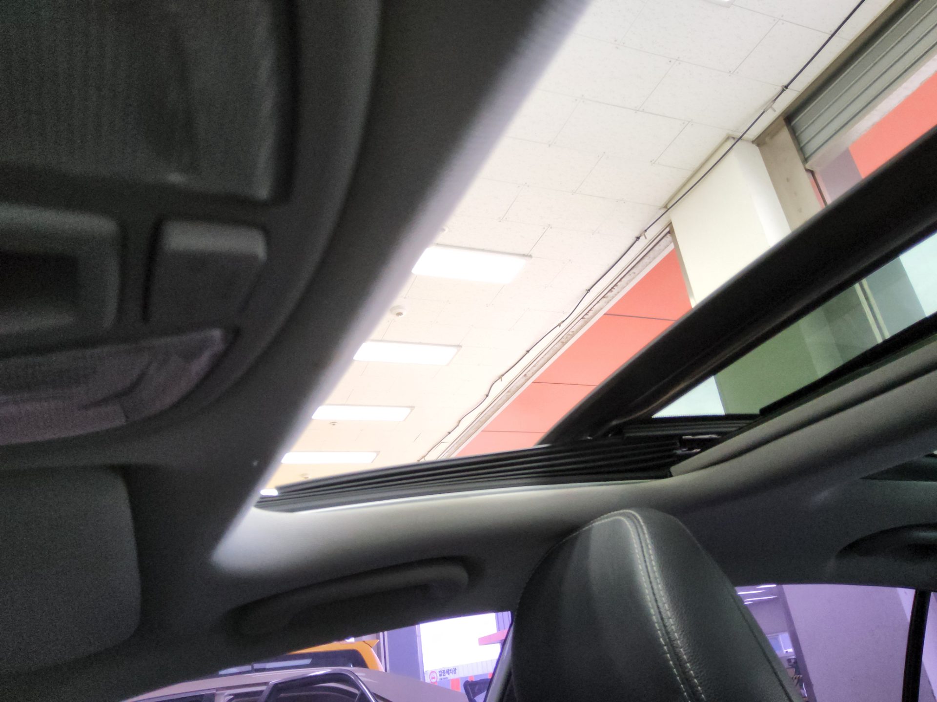 Kia K5 2014 - Image 16