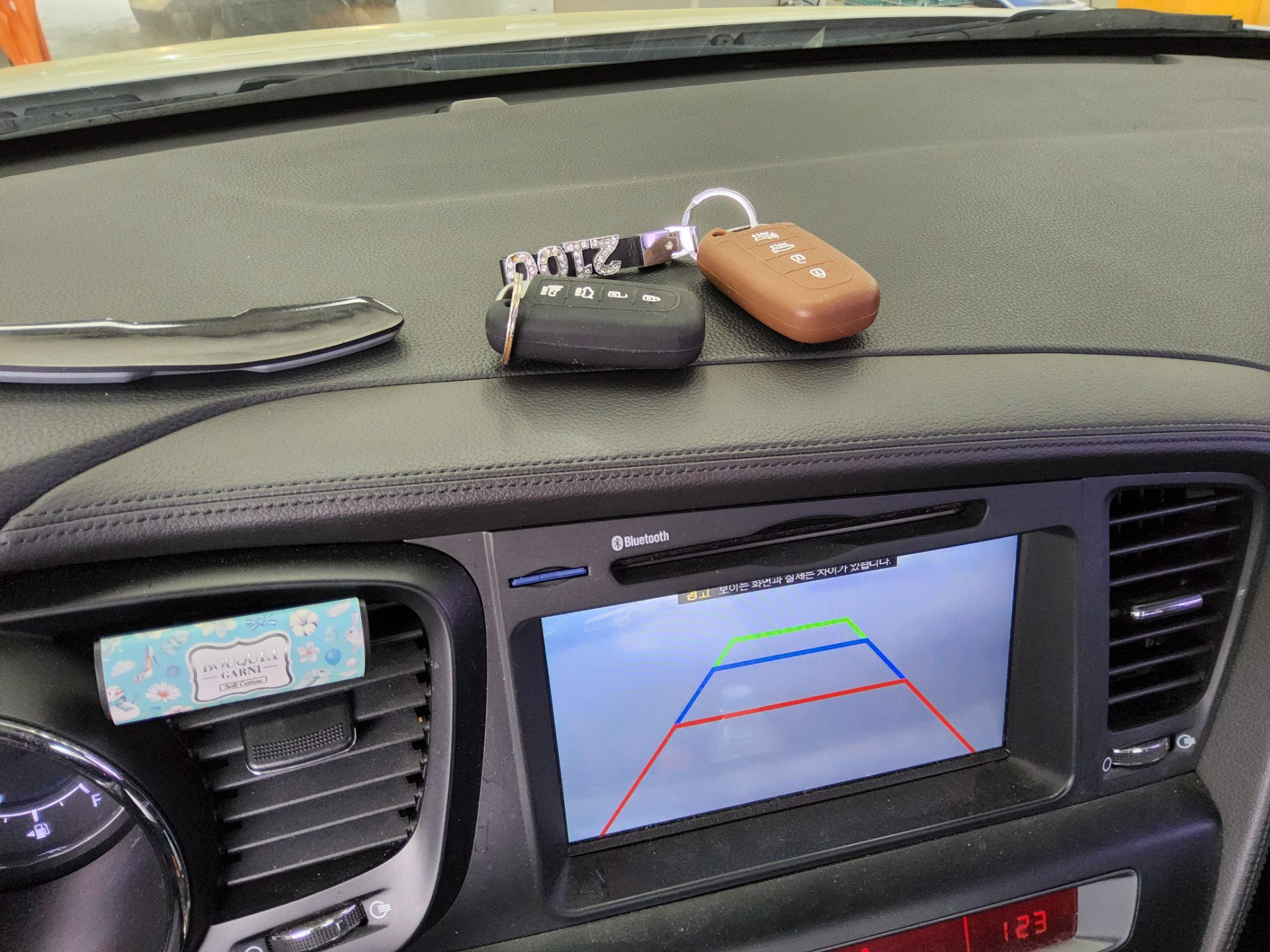 Kia K5 2014 - Image 17