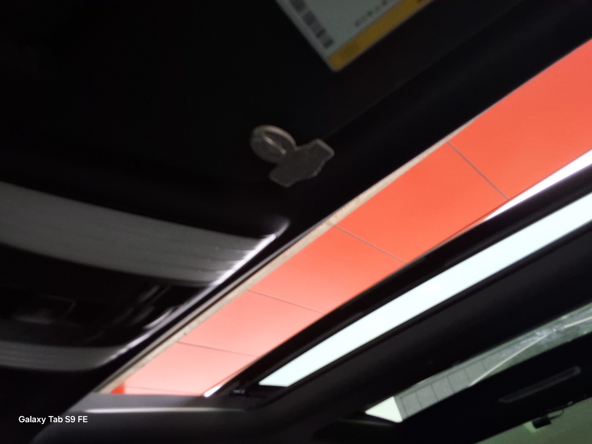 مرسيدس بنز إي كلاس 2015 - صورة 18