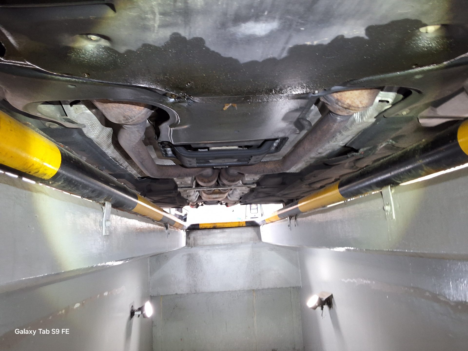 مرسيدس بنز إي كلاس 2015 - صورة 20