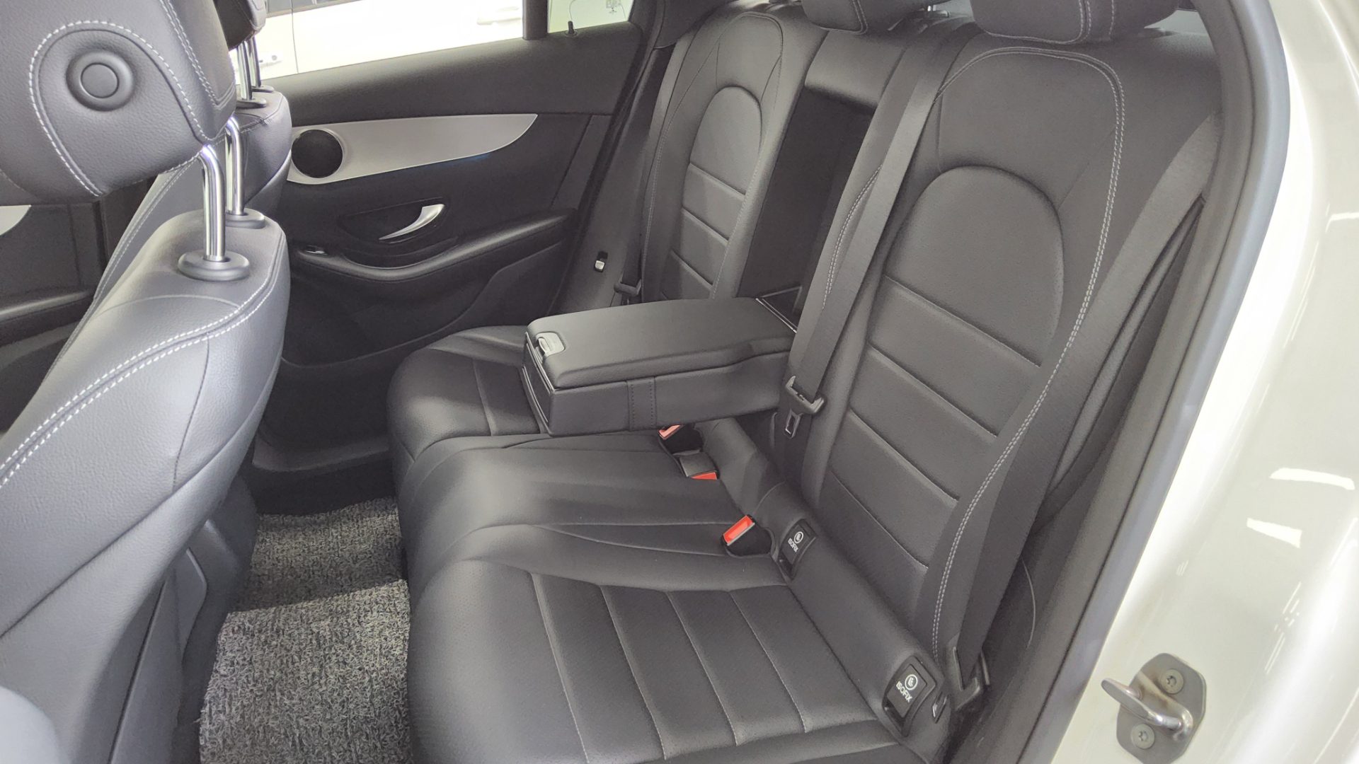 메르세데스-벤츠 GLC 2018 - 이미지 11