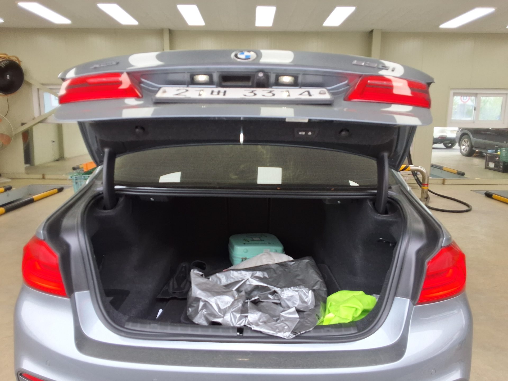 BMW 5 시리즈 2018 - 이미지 14