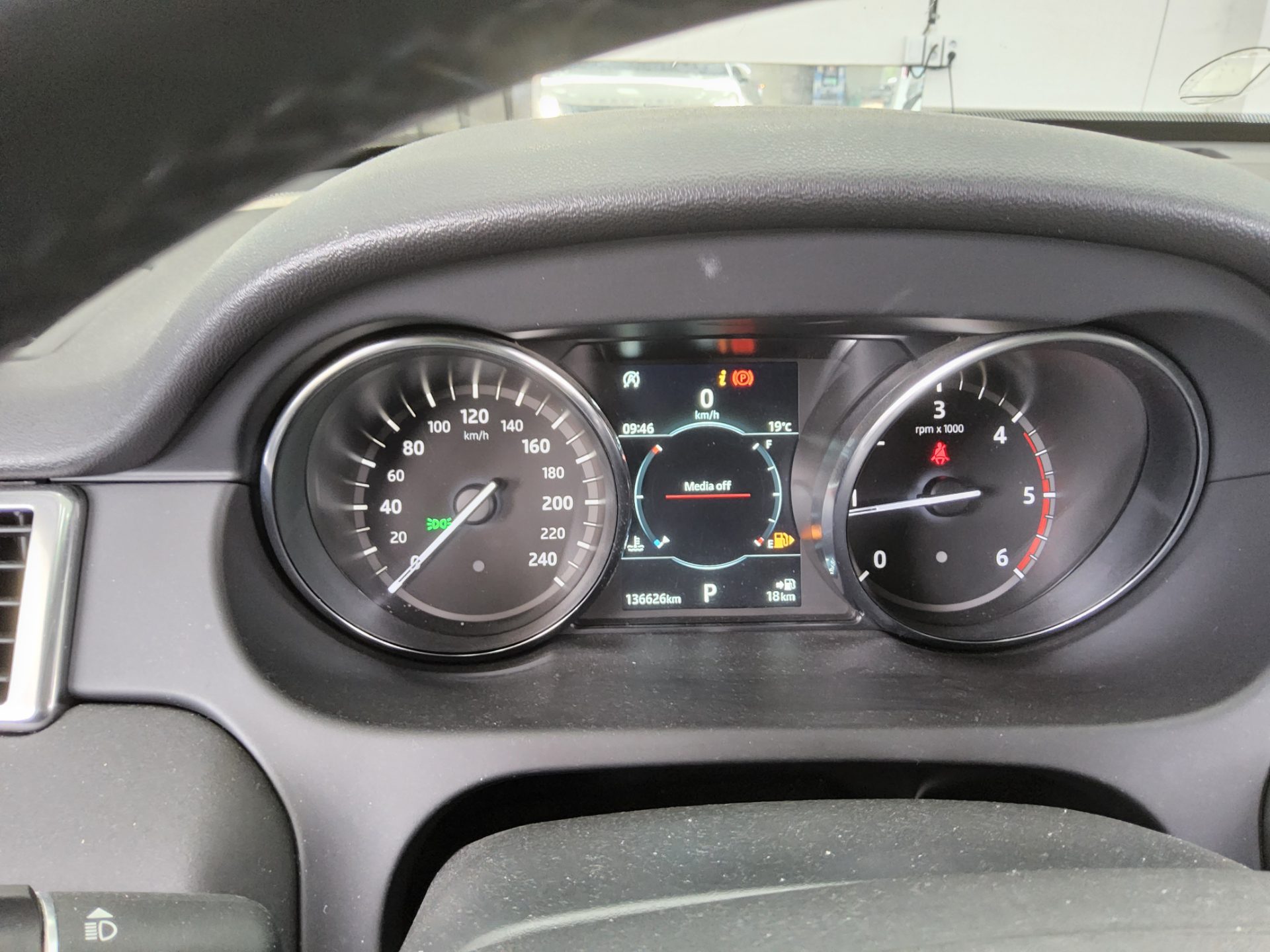 LAND-ROVER 디스커버리 2019 - 이미지 8