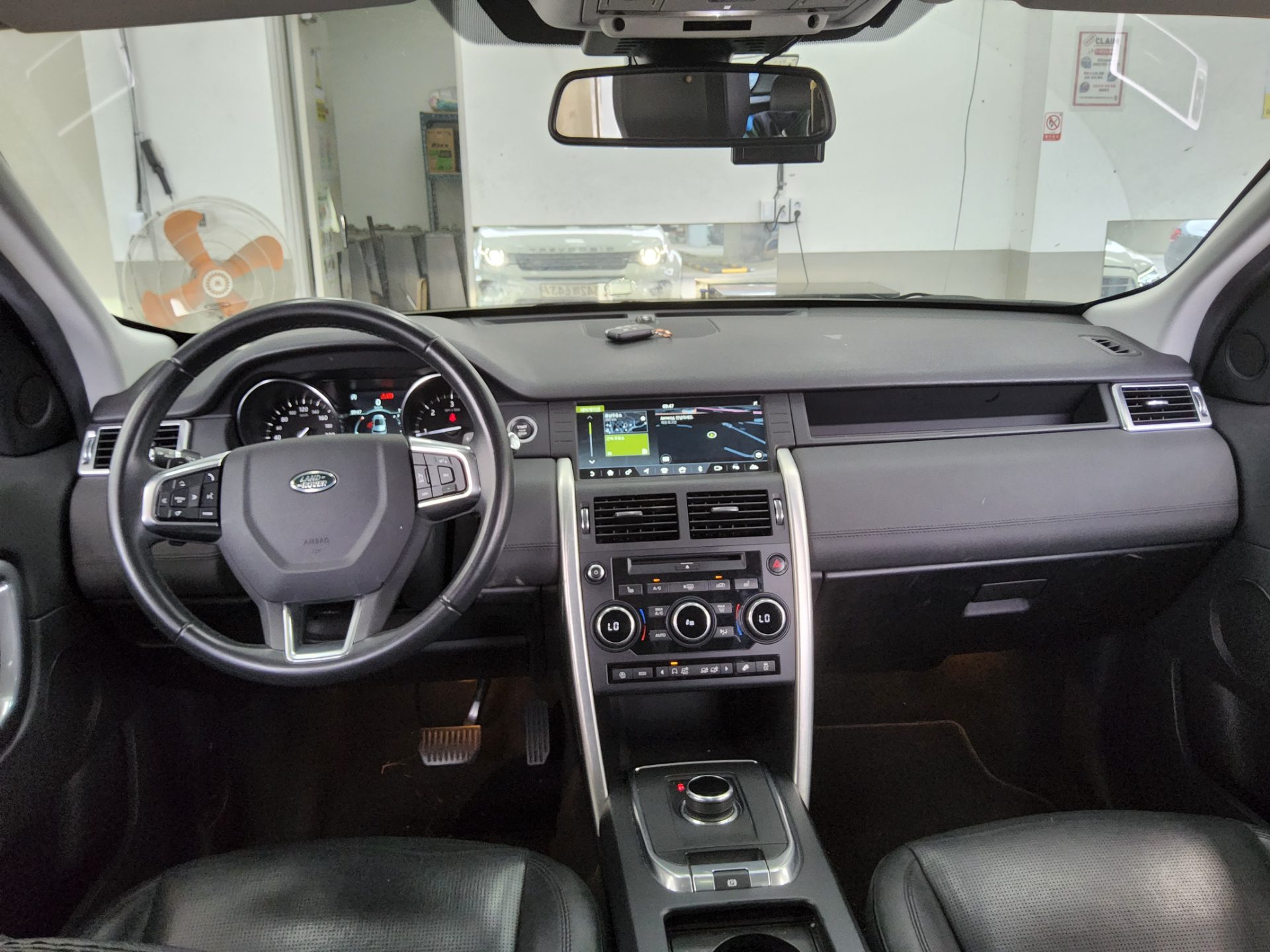 LAND-ROVER 디스커버리 2019 - 이미지 10