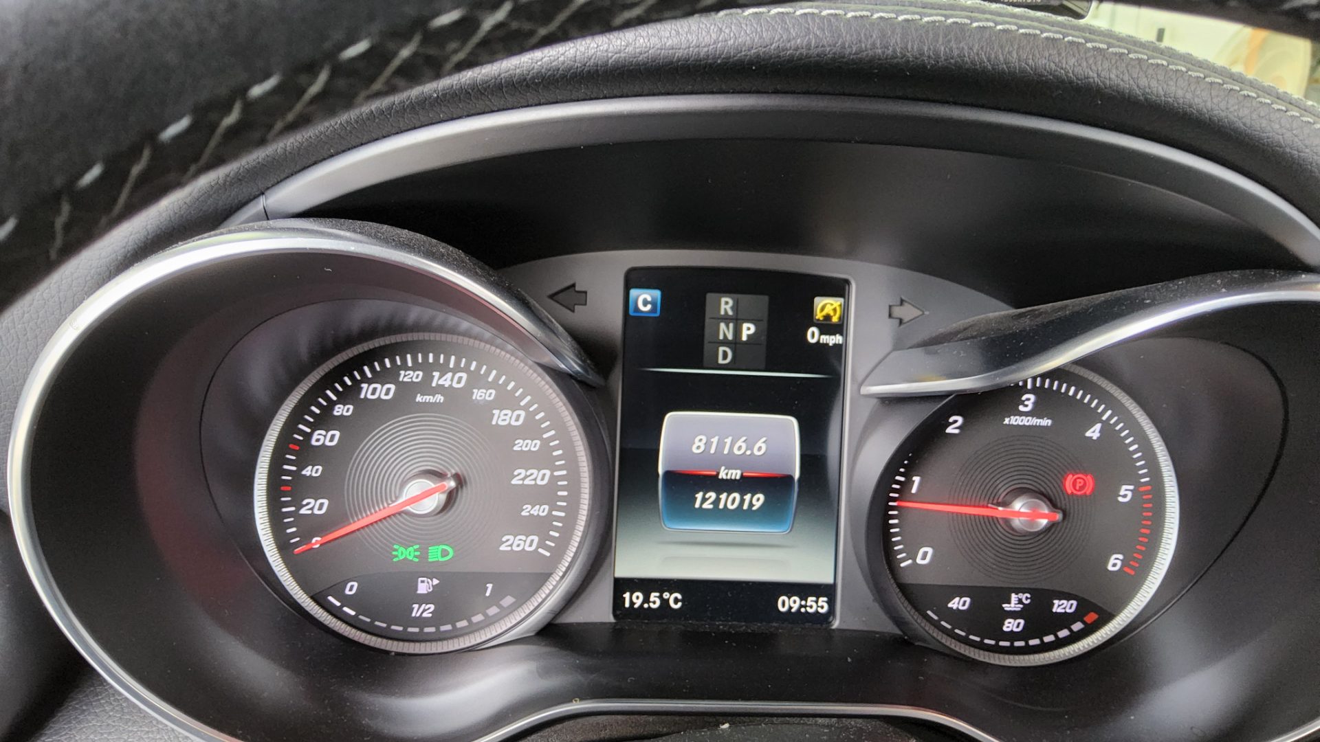 مرسيدس بنز GLC 2018 - صورة 8