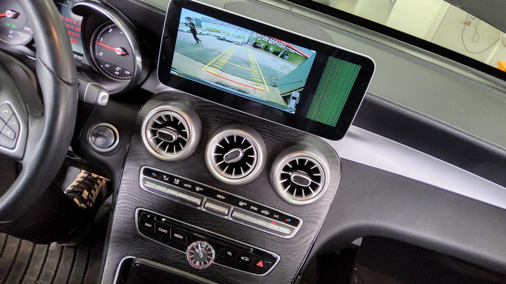 مرسيدس بنز GLC 2018 - صورة 21