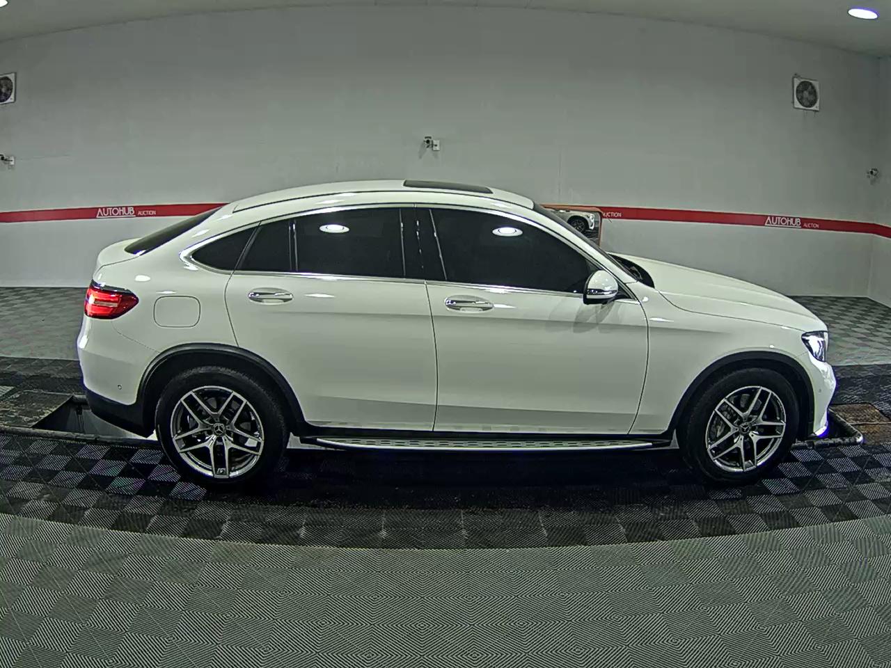 메르세데스-벤츠 GLC 2018 - 이미지 3