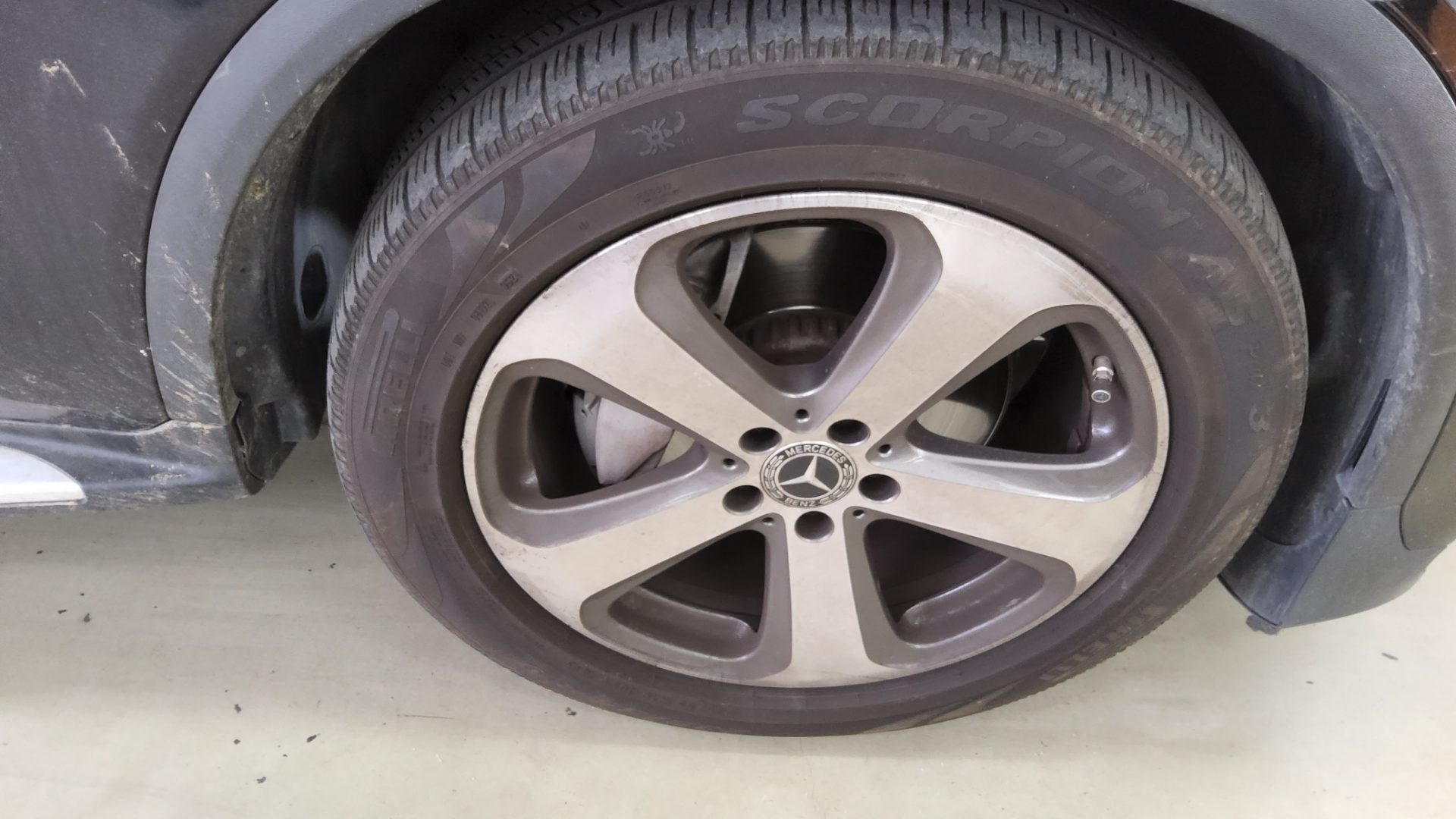 مرسيدس بنز GLC 2018 - صورة 18