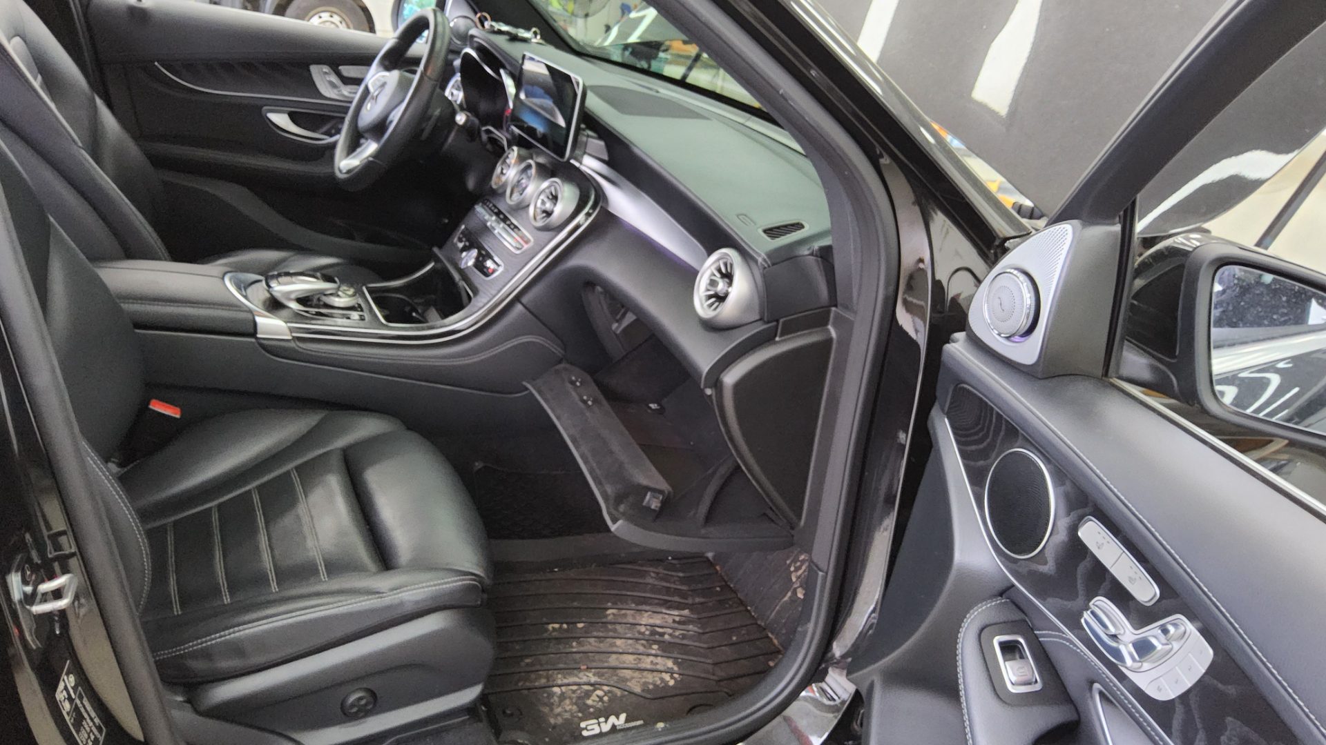 مرسيدس بنز GLC 2018 - صورة 13