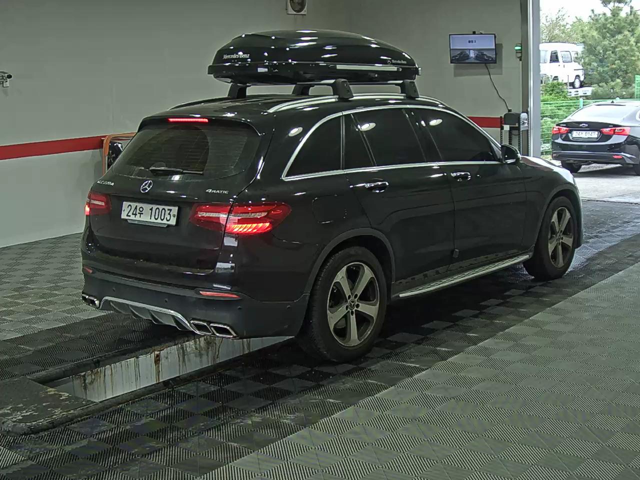 مرسيدس بنز GLC 2018 - صورة 4